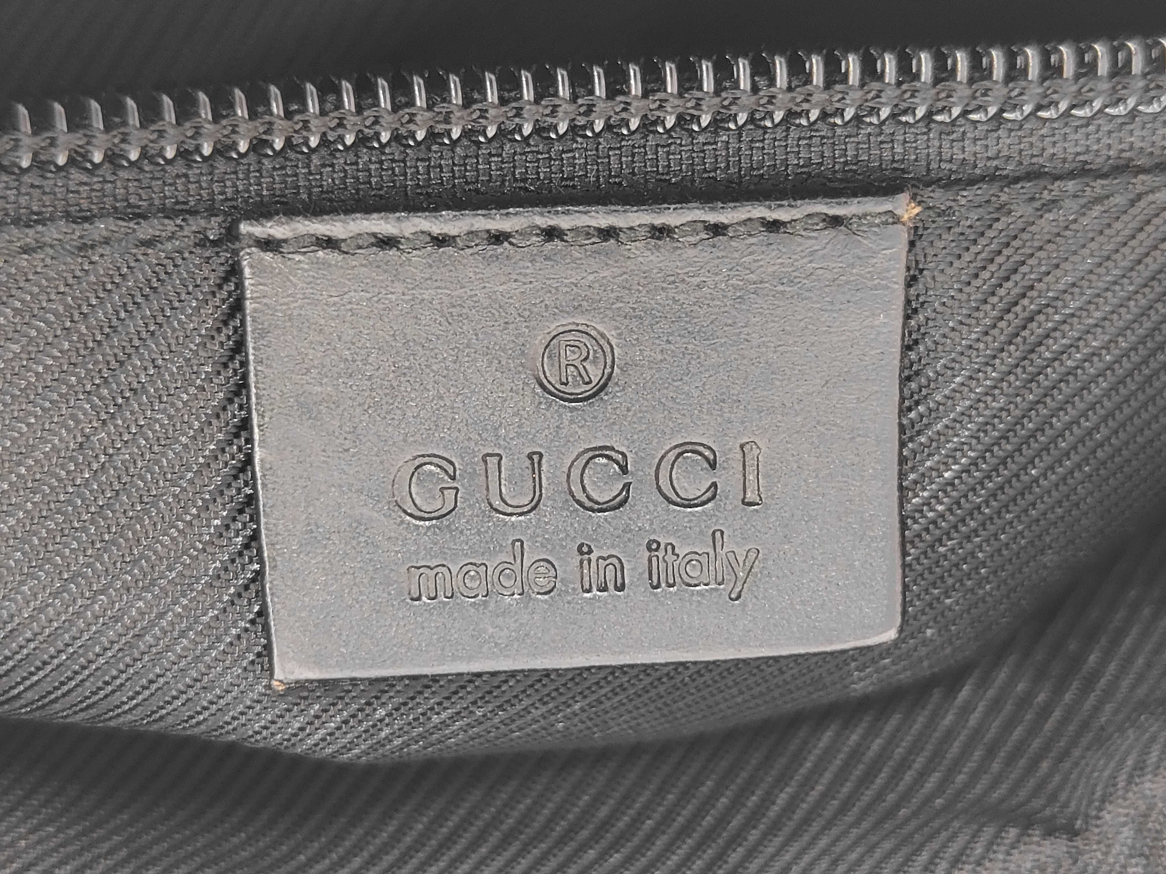 GG Canvas Shoulder Bag — view 8