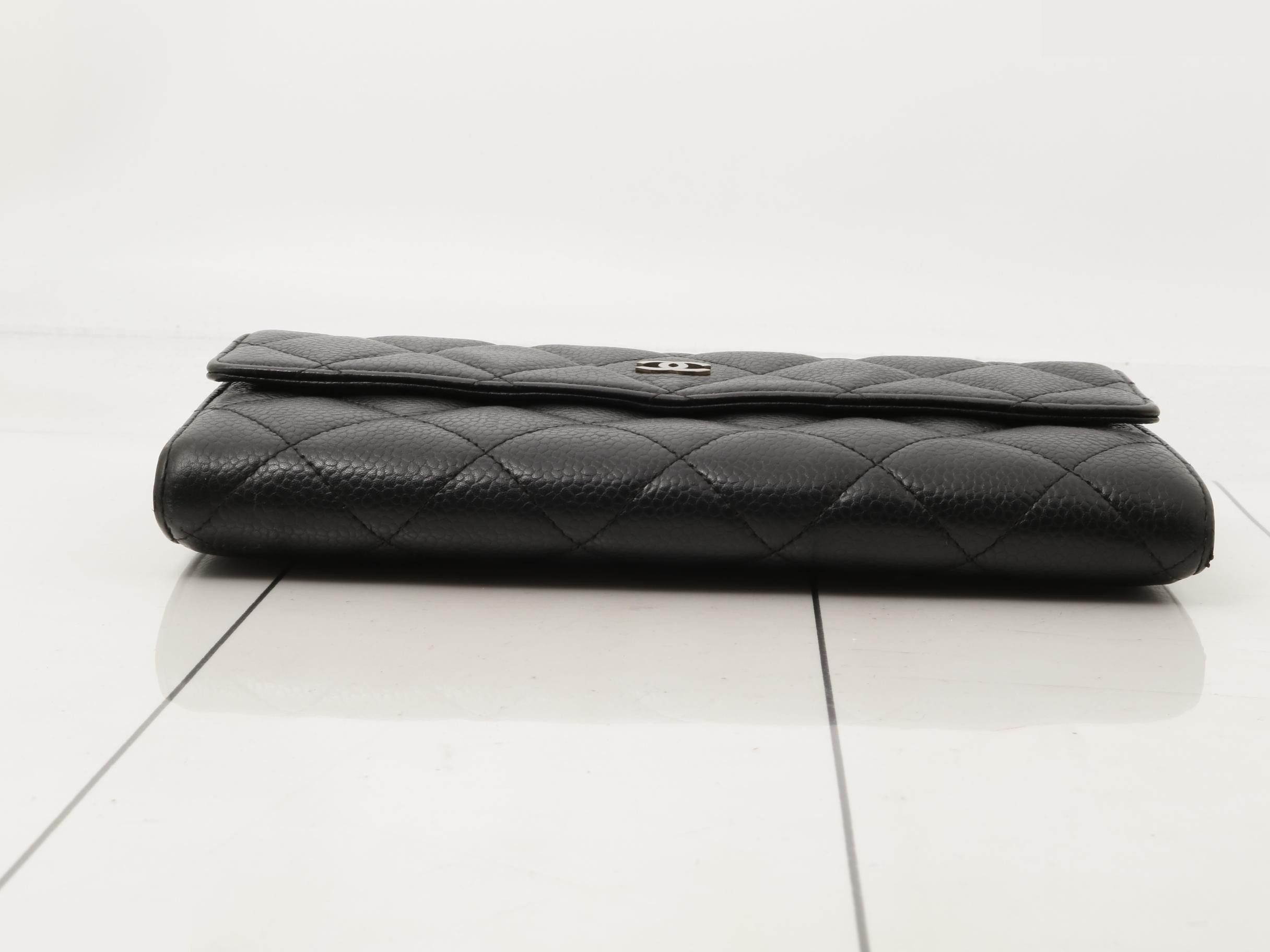 Matelassé Caviar Skin Long Wallet — view 3