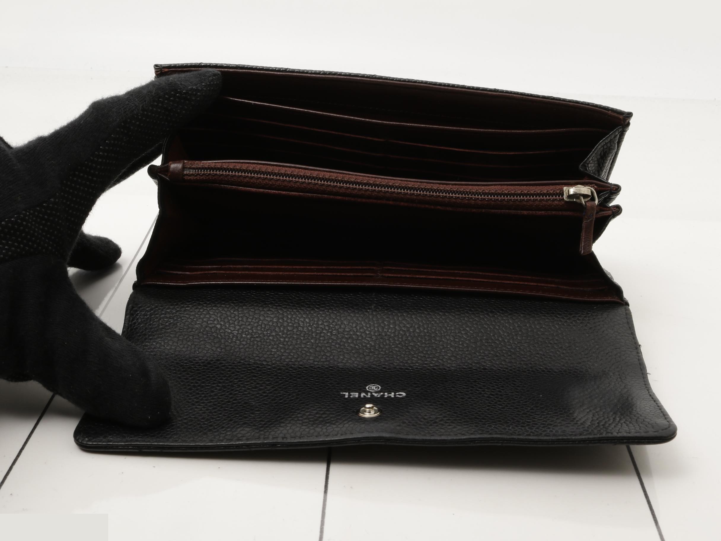 Matelassé Caviar Skin Long Wallet — view 4