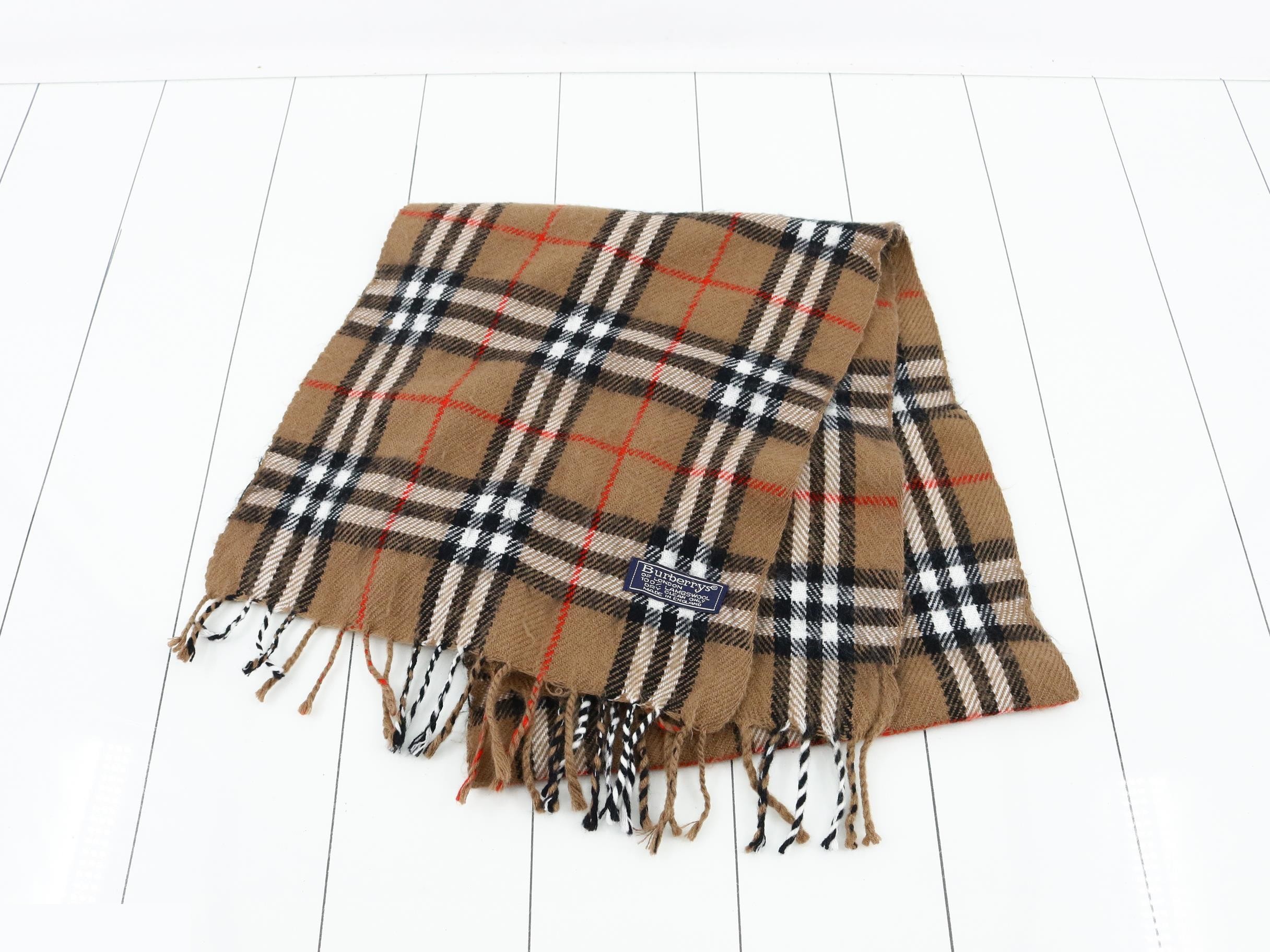 Other lines: Small items, accessories, and scarves — view 2