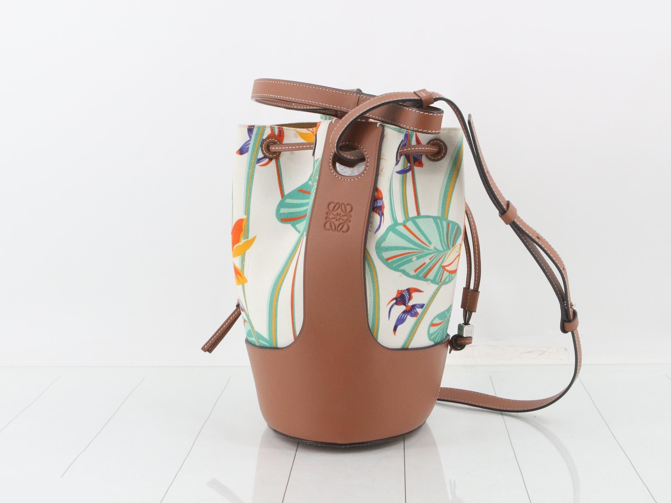 Balloon Bag, Medium, 2-Way Shoulder Bag — view 4