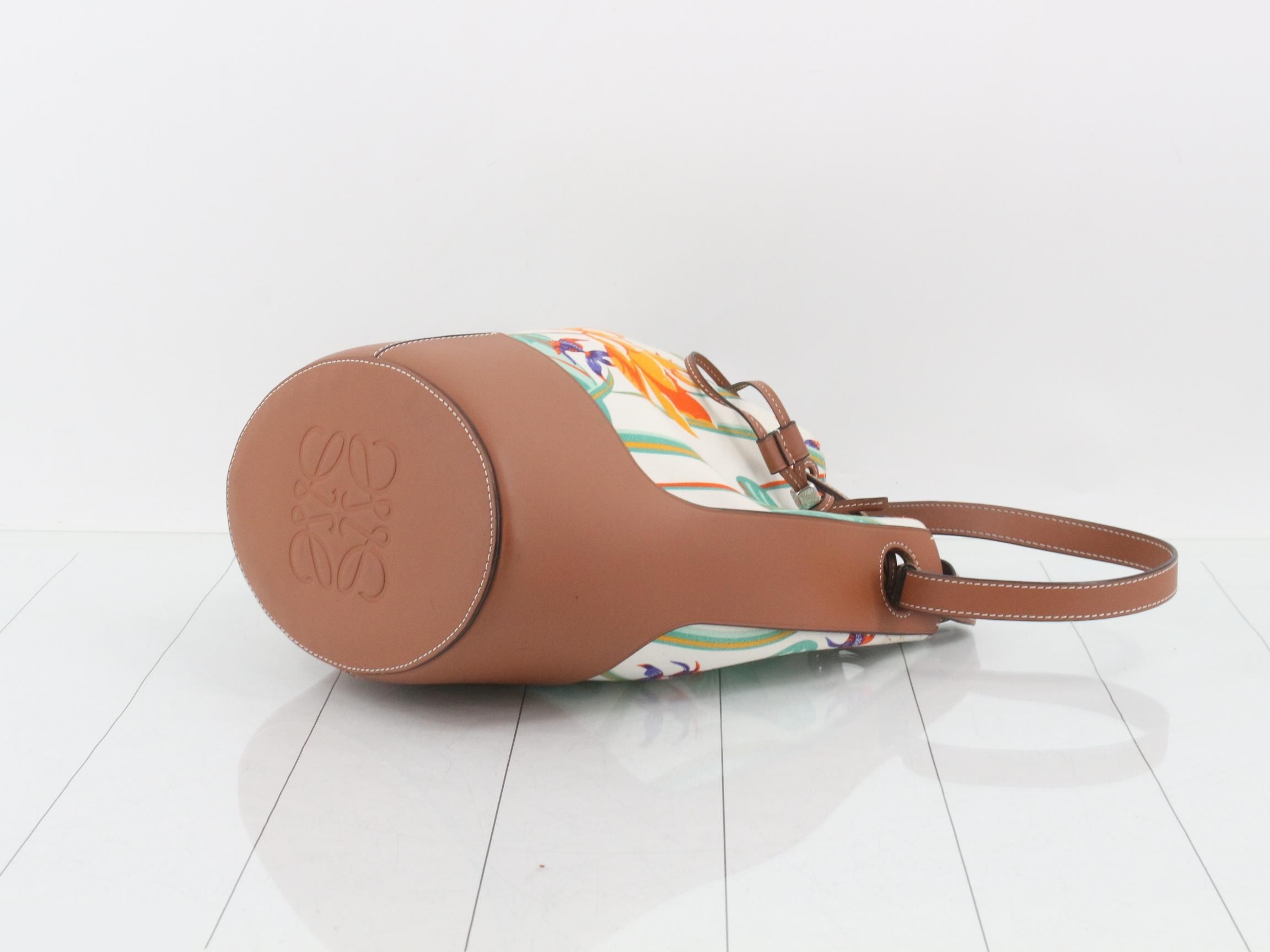 Balloon Bag, Medium, 2-Way Shoulder Bag — view 6