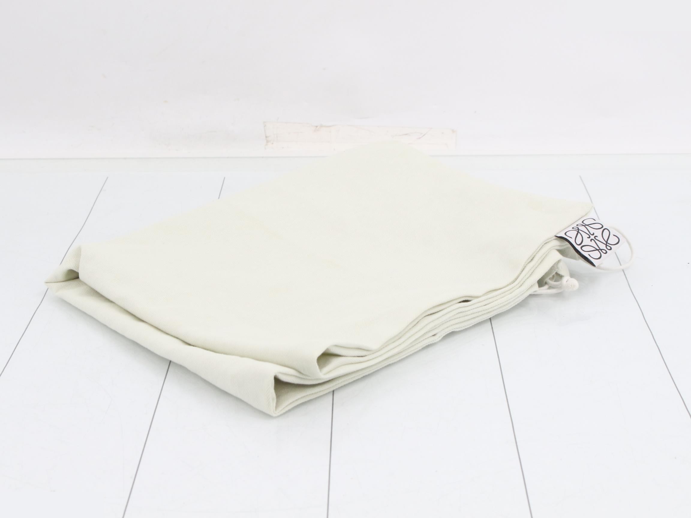Balloon Bag, Medium, 2-Way Shoulder Bag — view 7