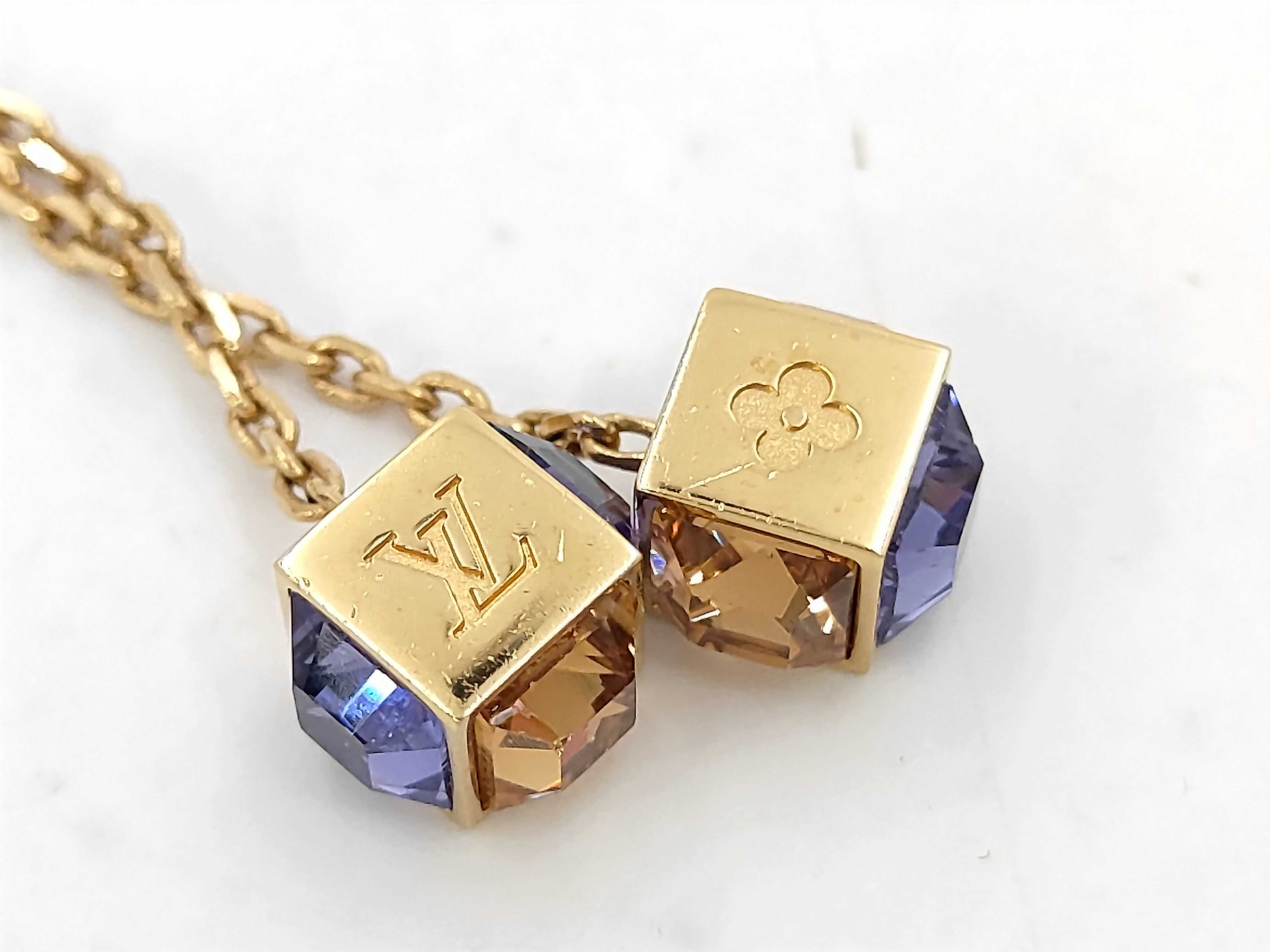 Bouquet d'Oreilles Pendan Earrings — view 5
