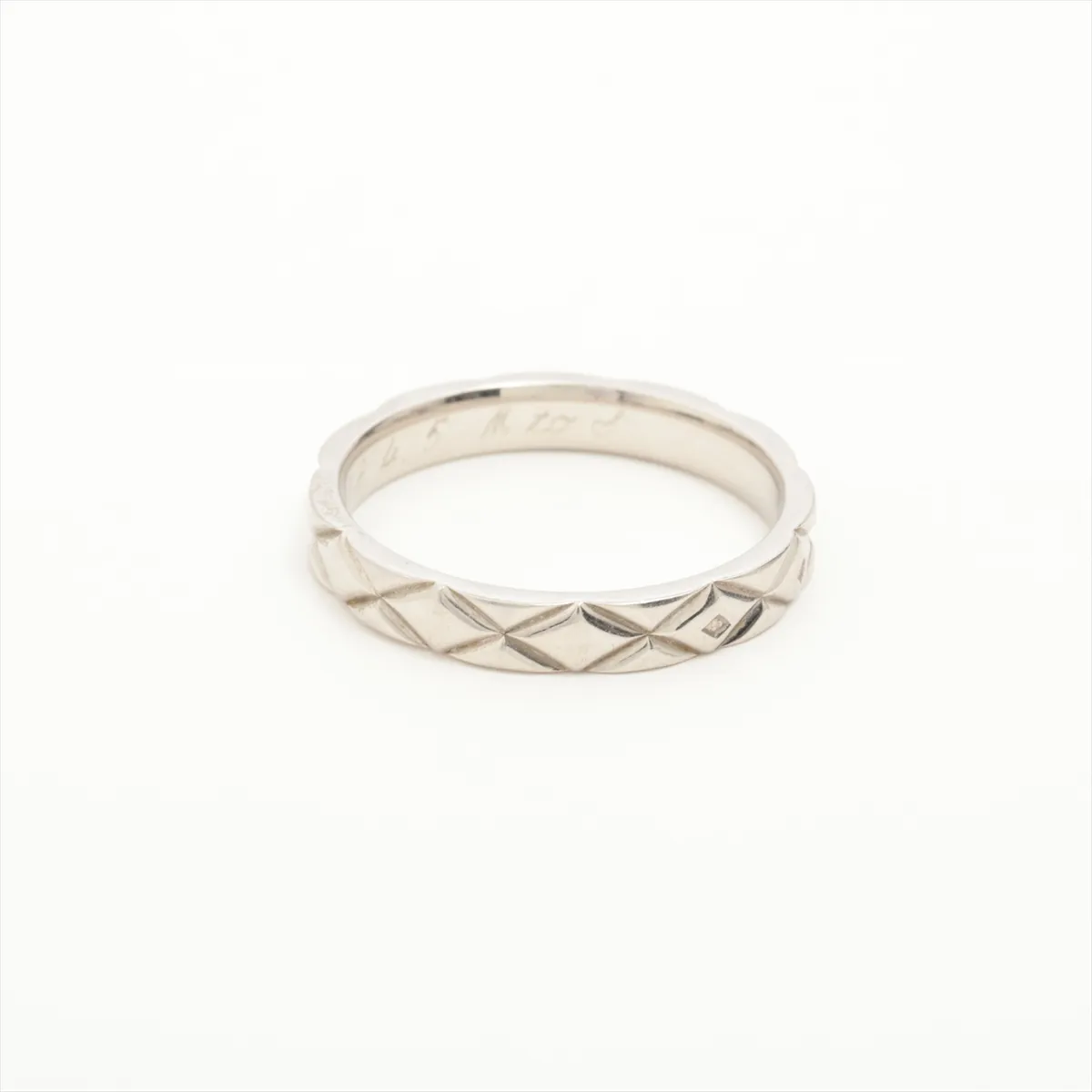 Matelasse Ring Pt950 6.2g 59 Initial 19O8430 Faint engraving Faint hallmark — view 2