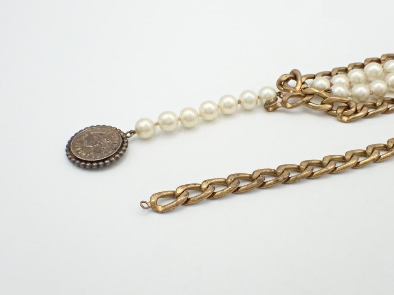 Chain belt with pearls; some parts are missing. — view 3