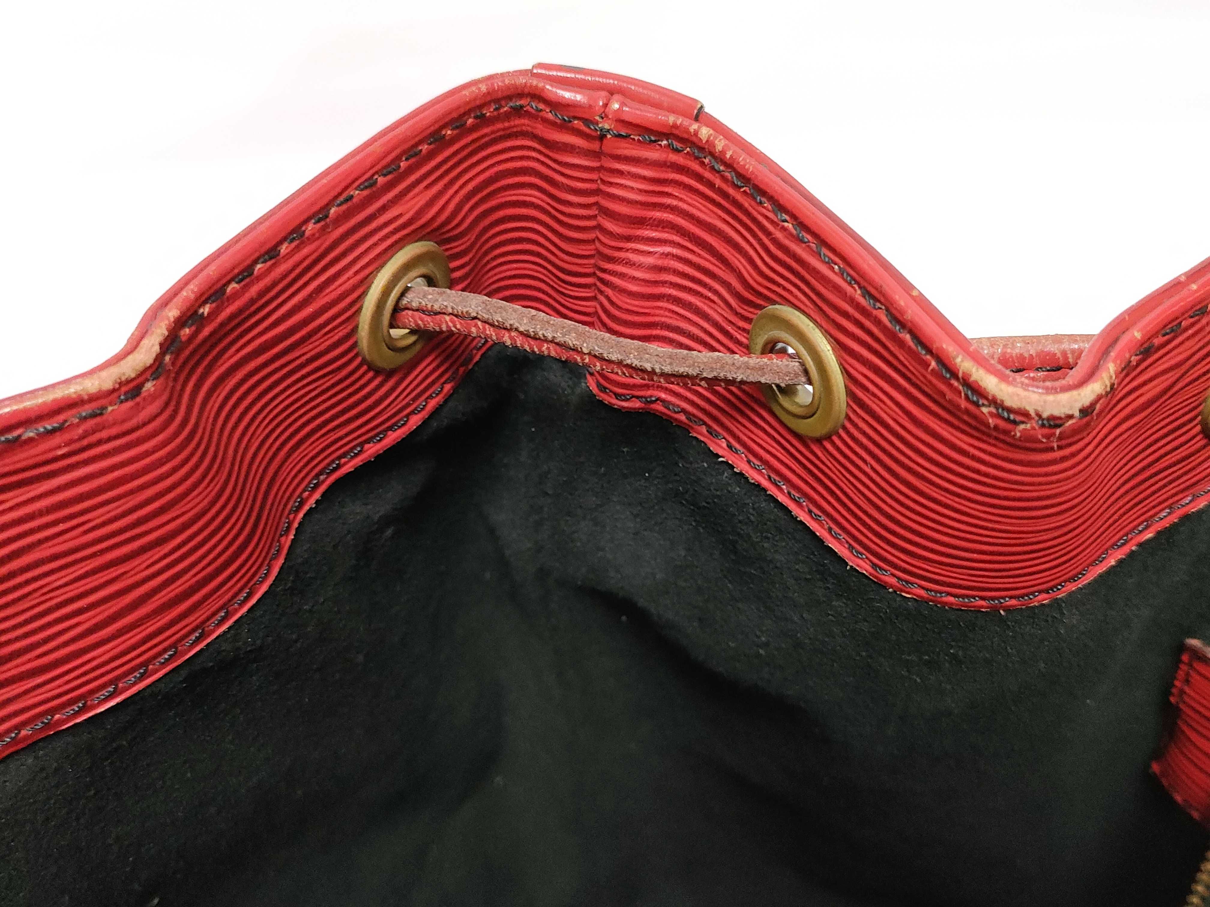 Epi Noe Red M44007 8907A2 Shoulder Bag — view 13