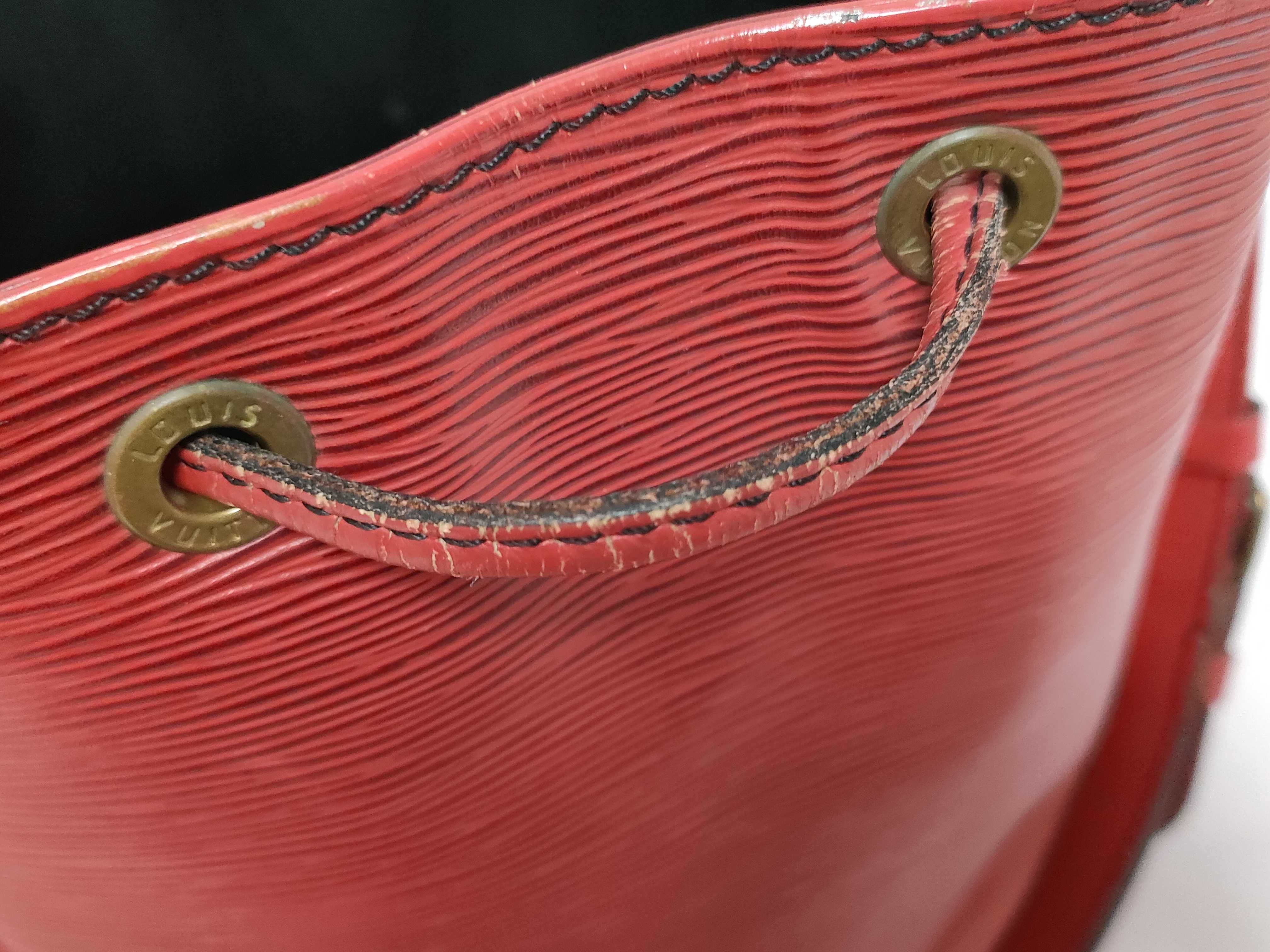 Epi Noe Red M44007 8907A2 Shoulder Bag — view 14