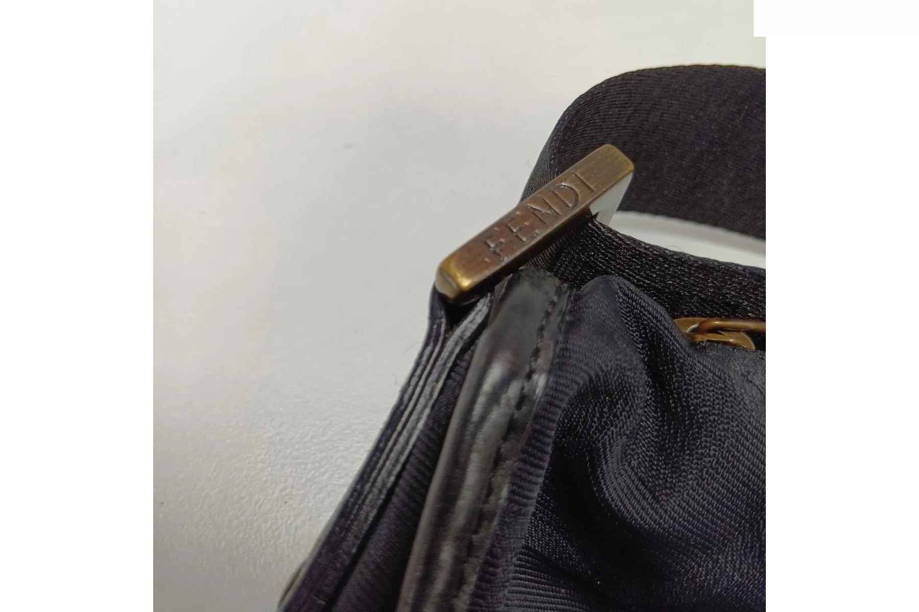 ZUCCA FF Logo 7VA148 Leather Nylon Shoulder Bag — view 8