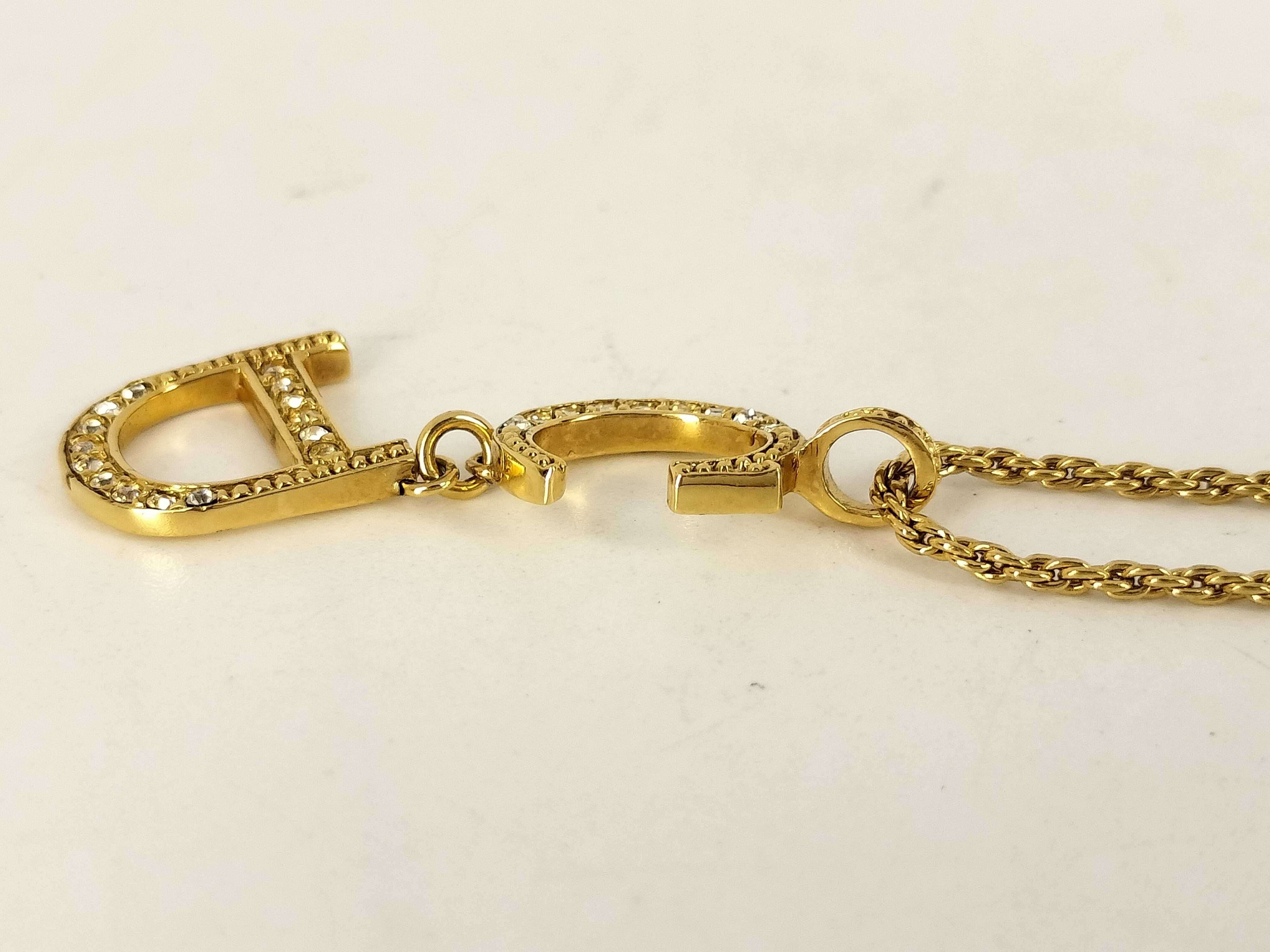necklace — view 3