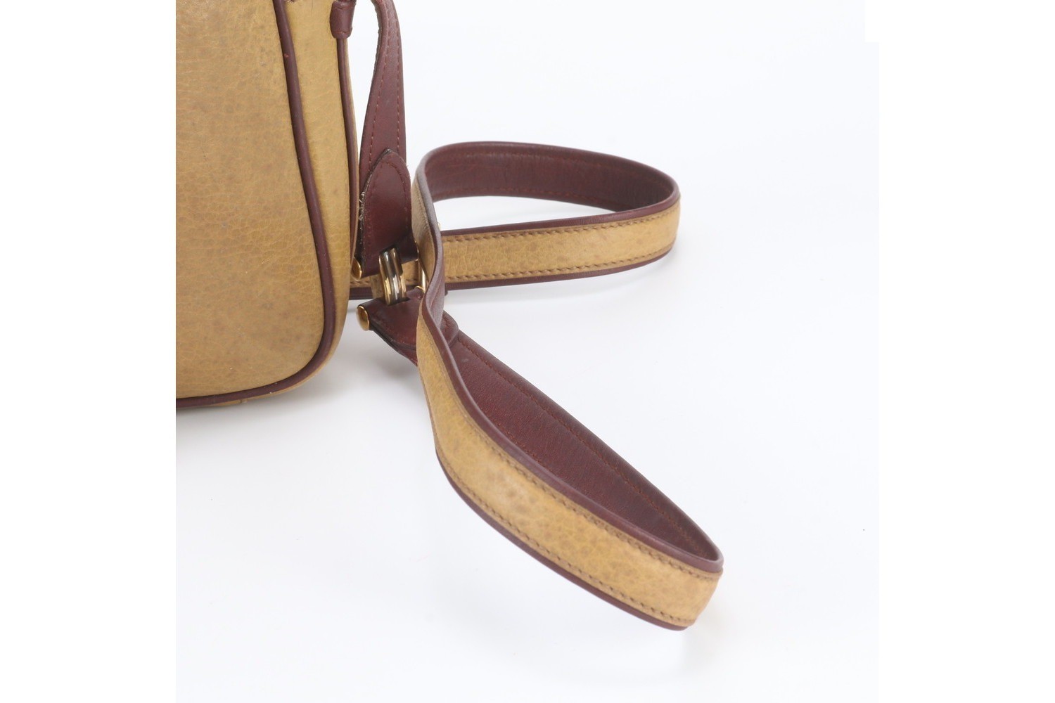 Guarantee card included Must Line Leather Shoulder Bag — view 2
