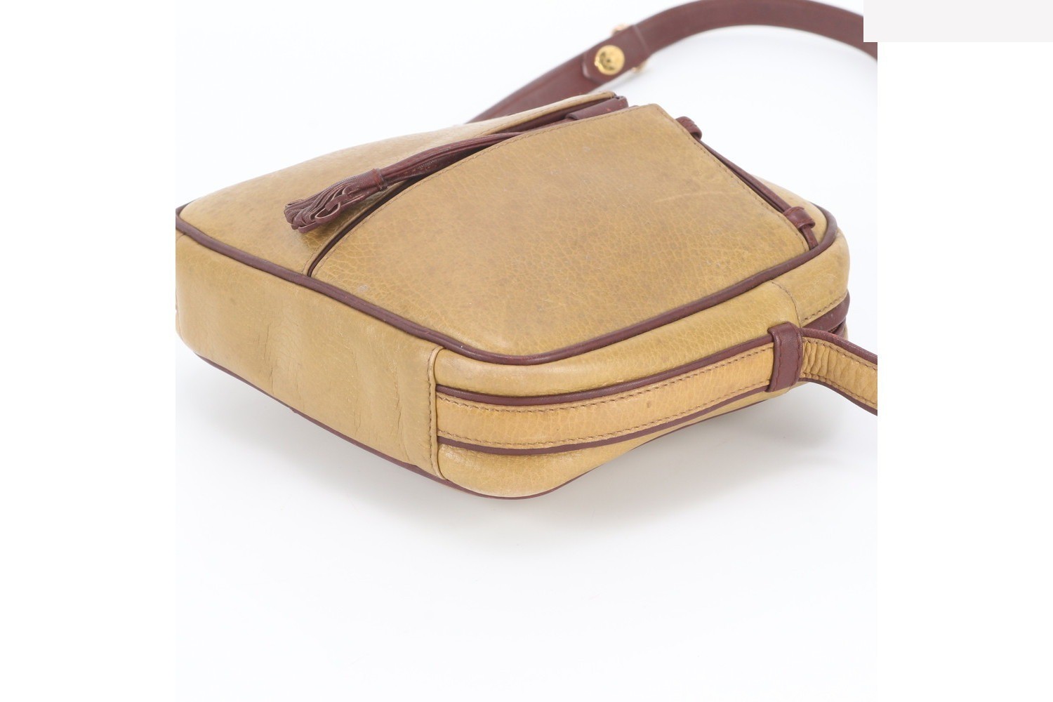Guarantee card included Must Line Leather Shoulder Bag — view 4
