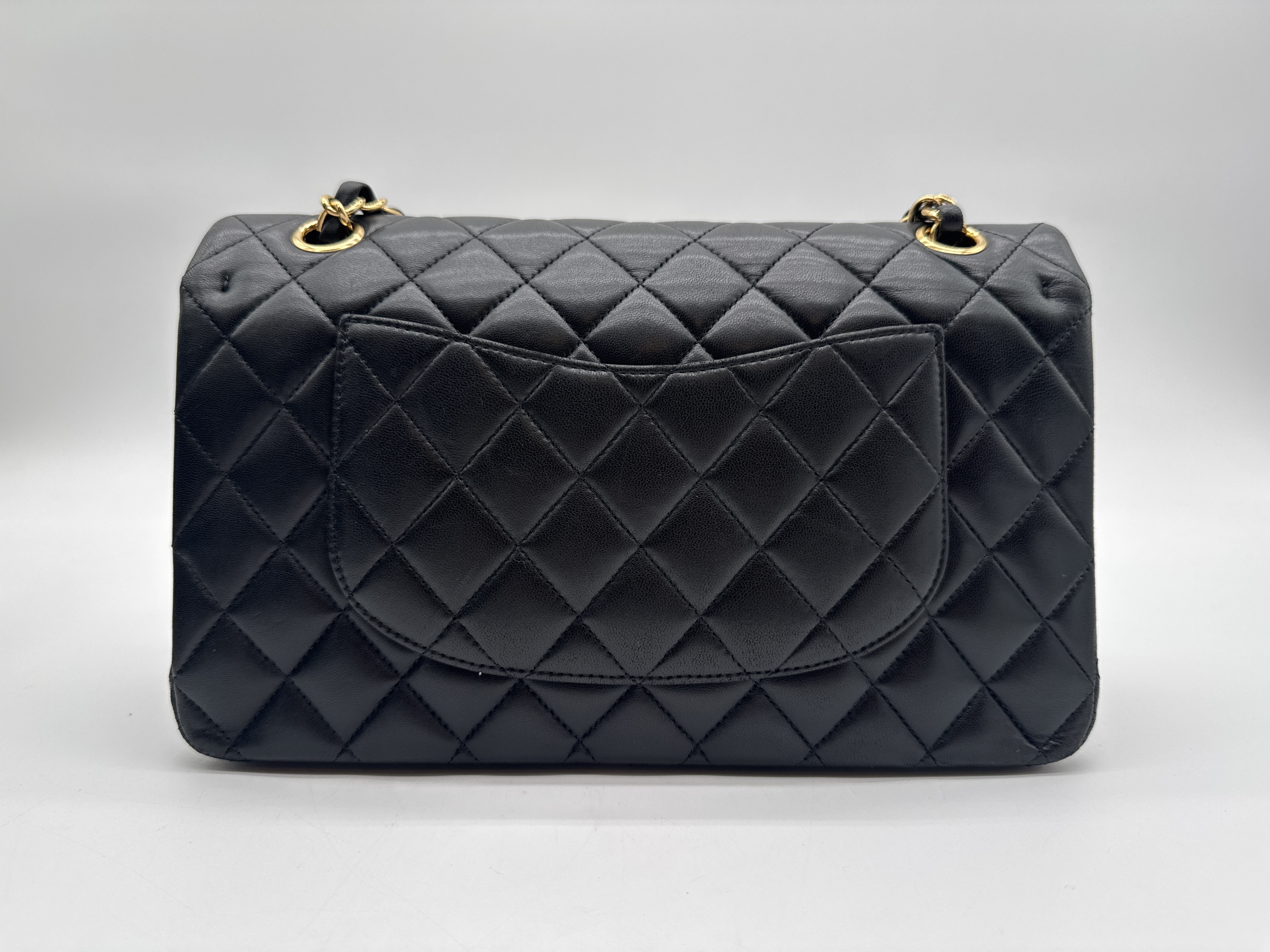 Lambskin Matelassé 25 Black Shoulder Bag — view 2
