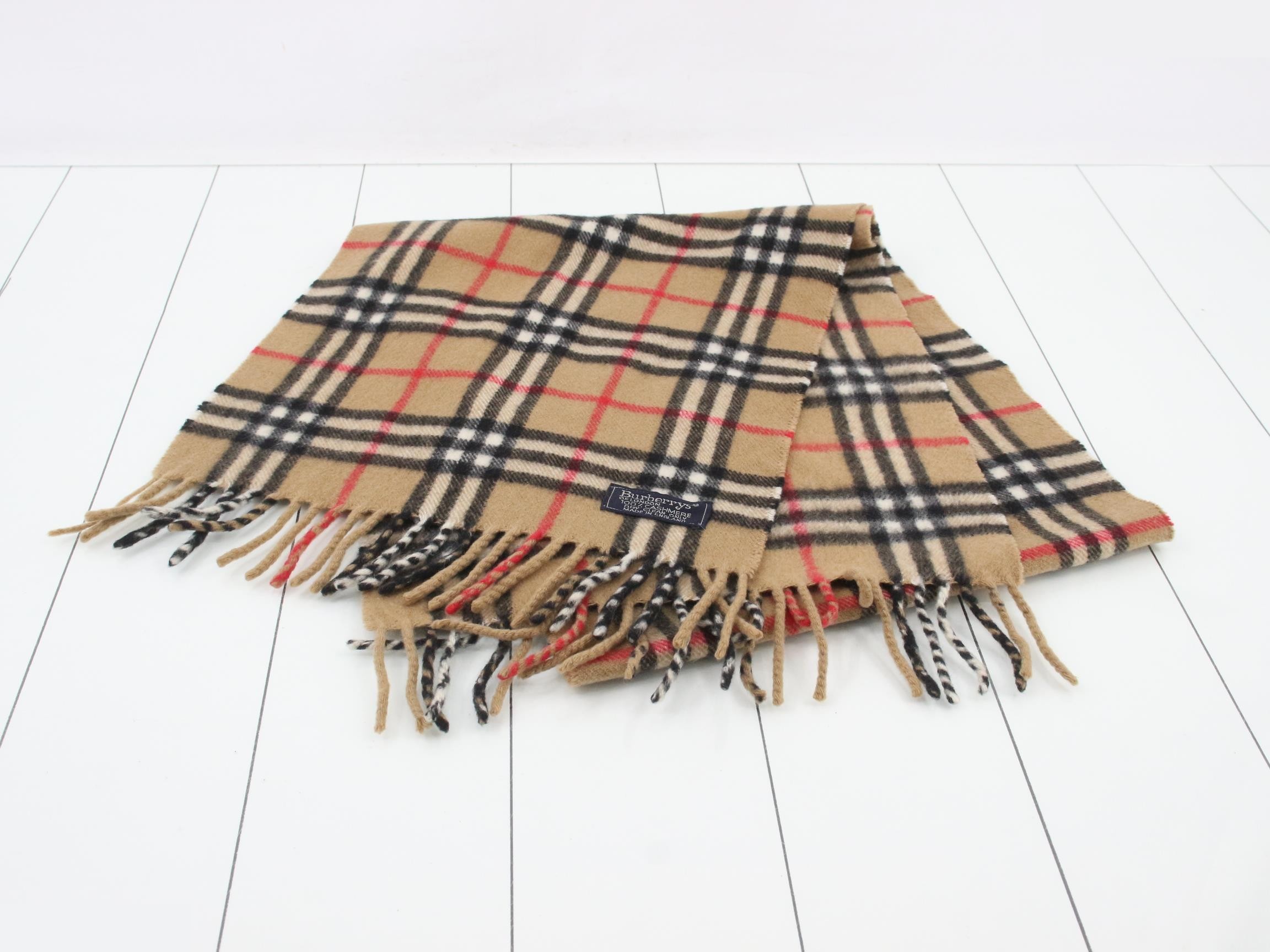 Other lines: Small items, accessories, and scarves — view 2