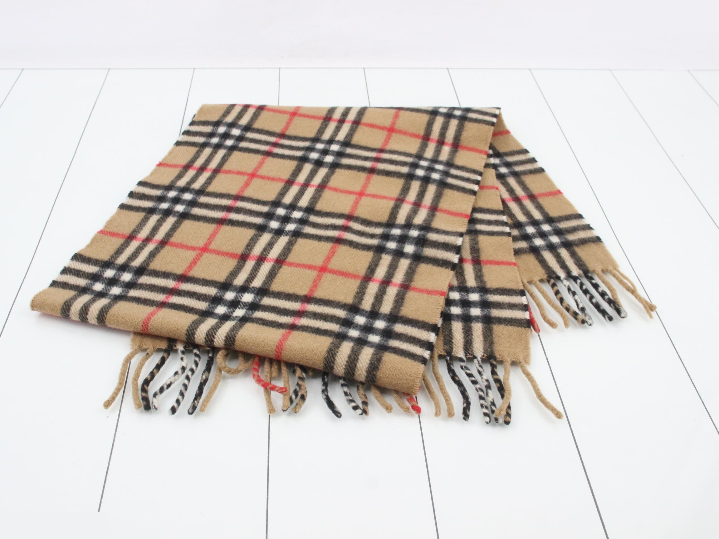 Other lines: Small items, accessories, and scarves — view 3