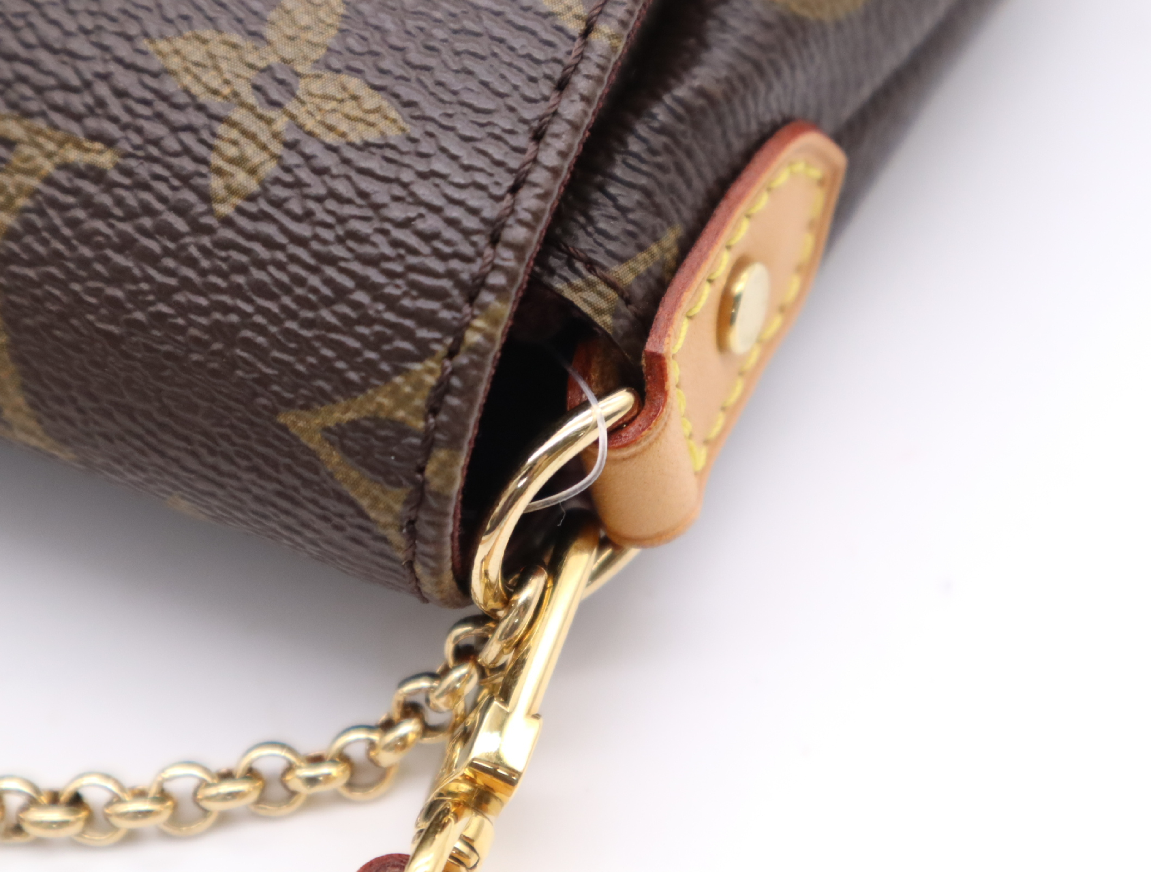 M40718 Monogram Favorite MM Shoulder Bag with Shoulder Strap — view 9