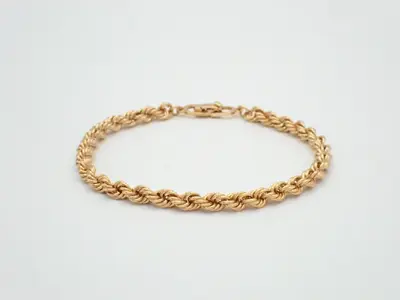 Bracelet, wrist circumference approximately 19 cm
