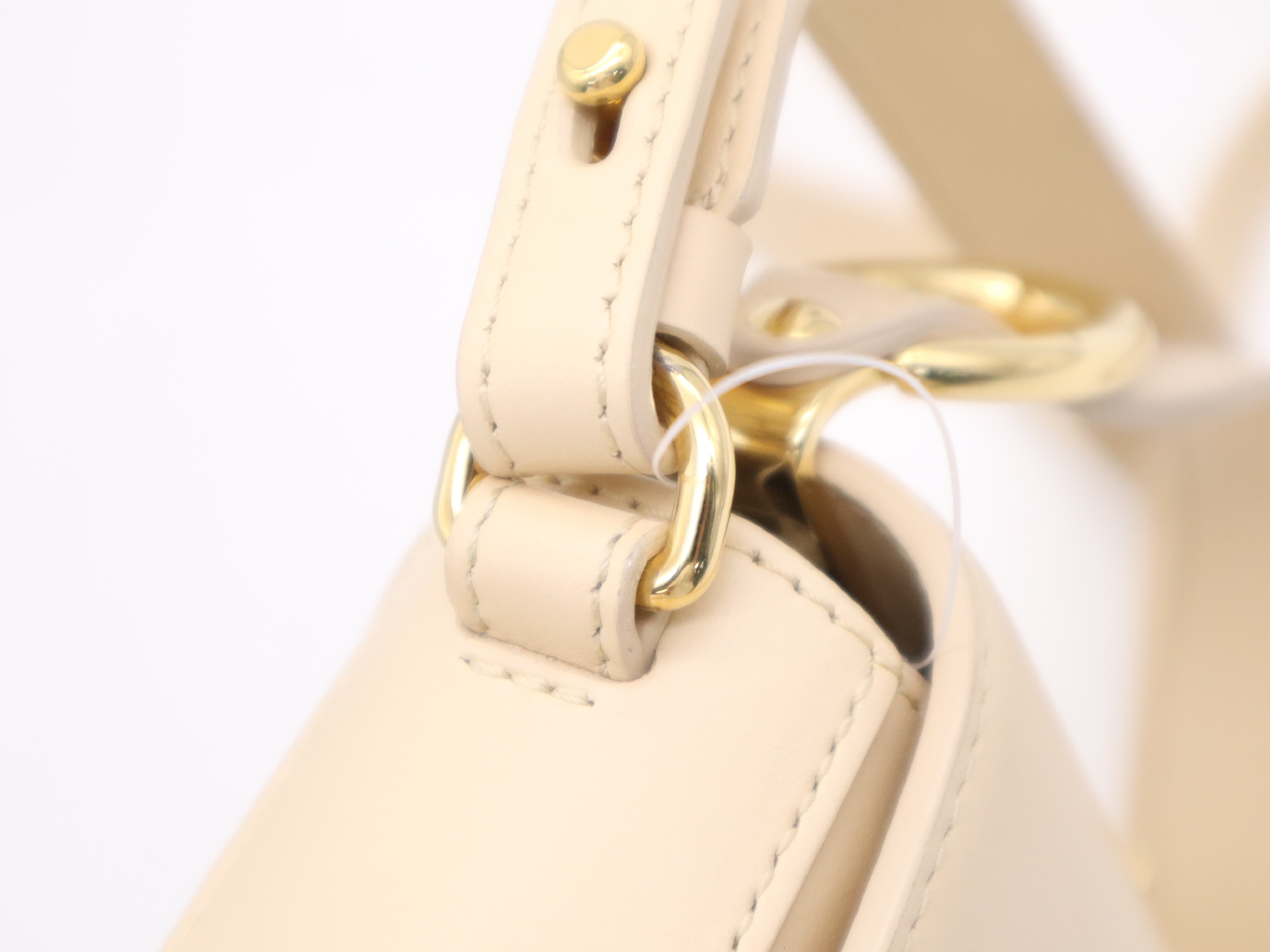 CHC19US193 Leather White Gold Hardware Handbag with Shoulder Strap — view 7