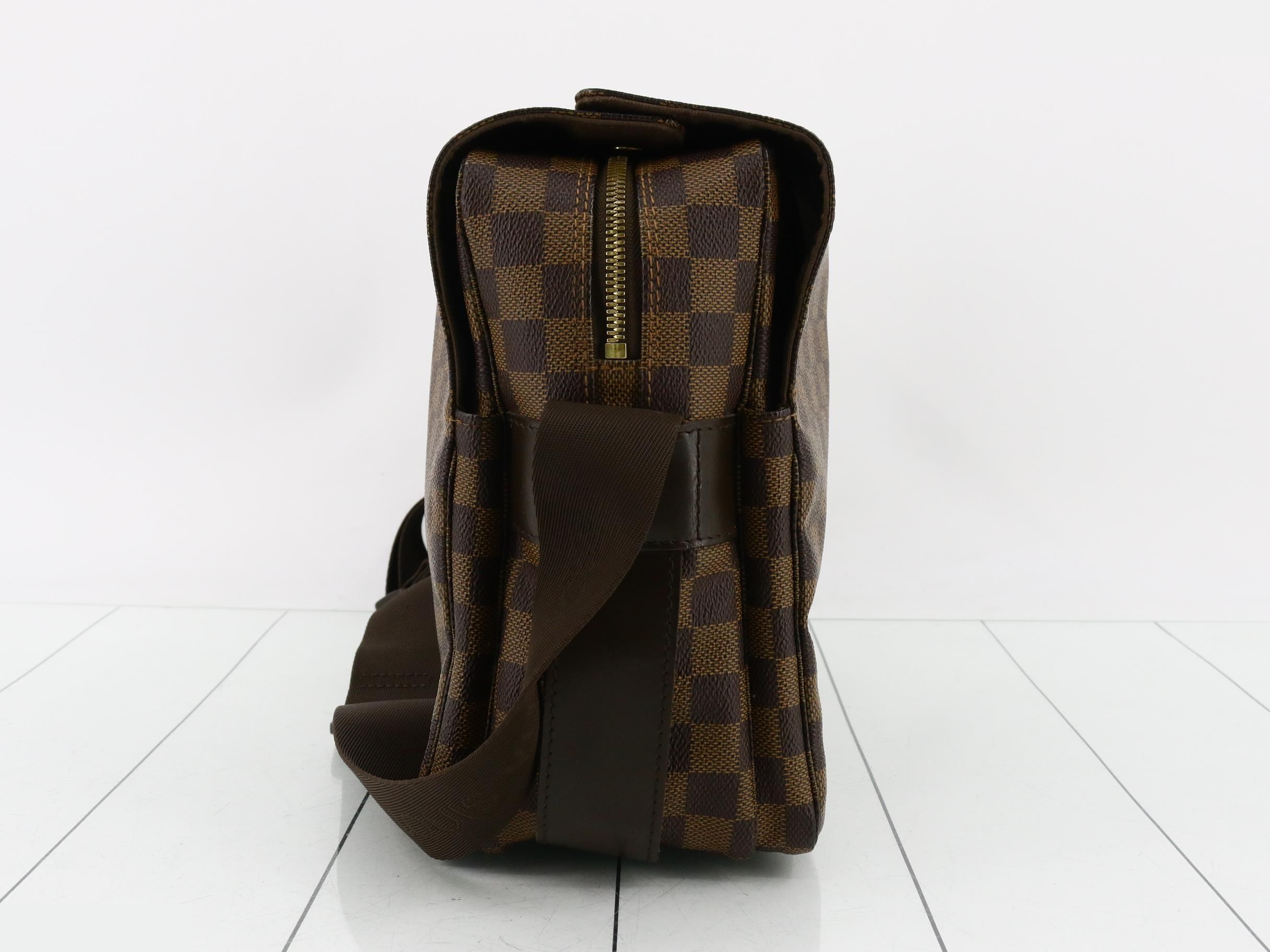 Navilio Damier Ebene Shoulder Bag — view 3