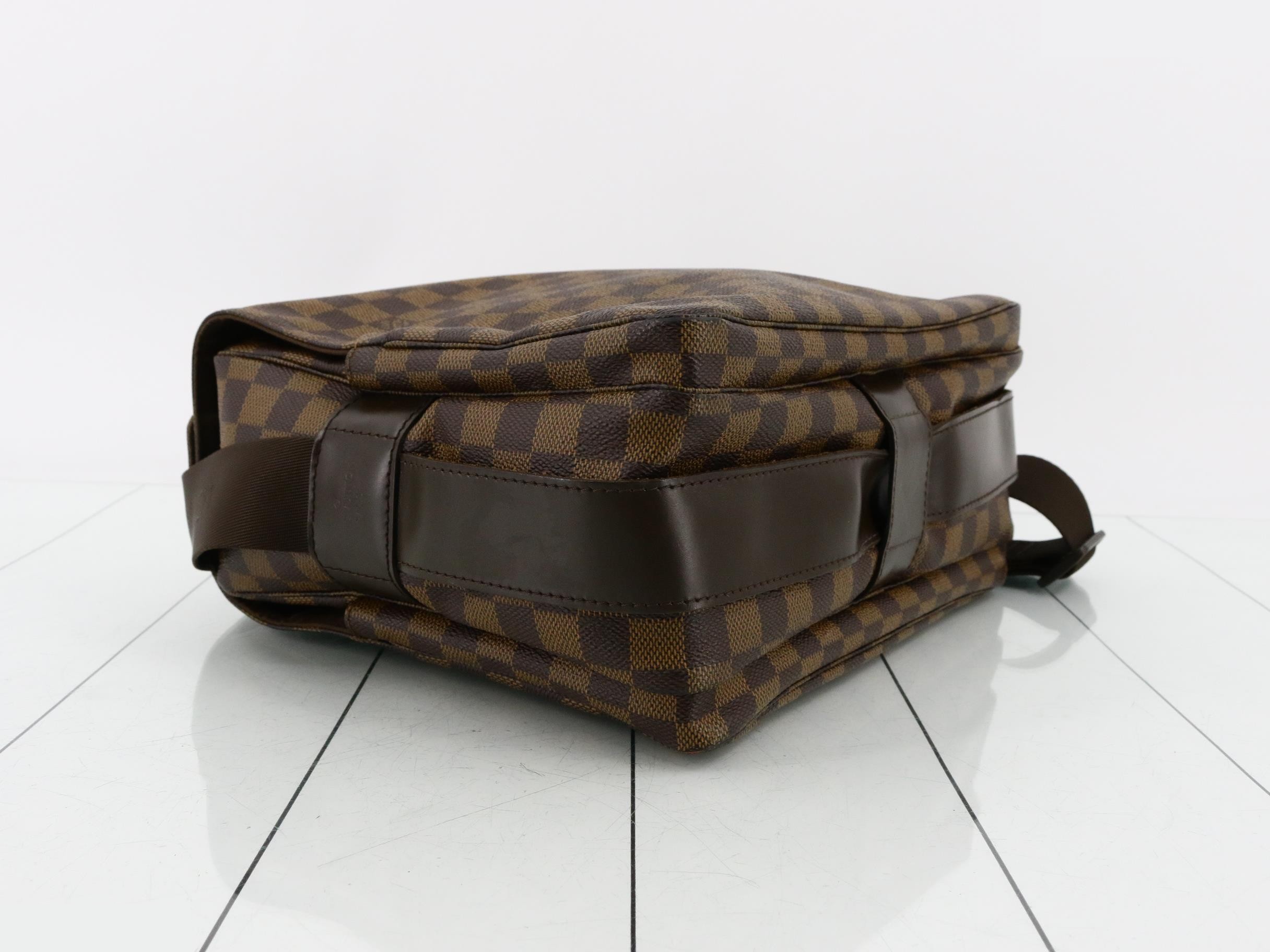 Navilio Damier Ebene Shoulder Bag — view 5