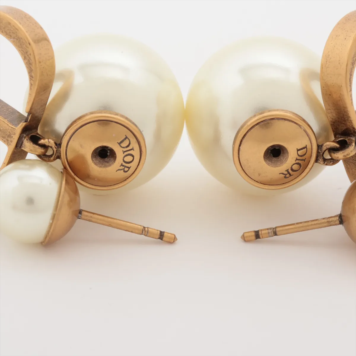 Petit CD earrings (for both ears), gold-plated with faux pearls. Shows signs of wear, — view 4