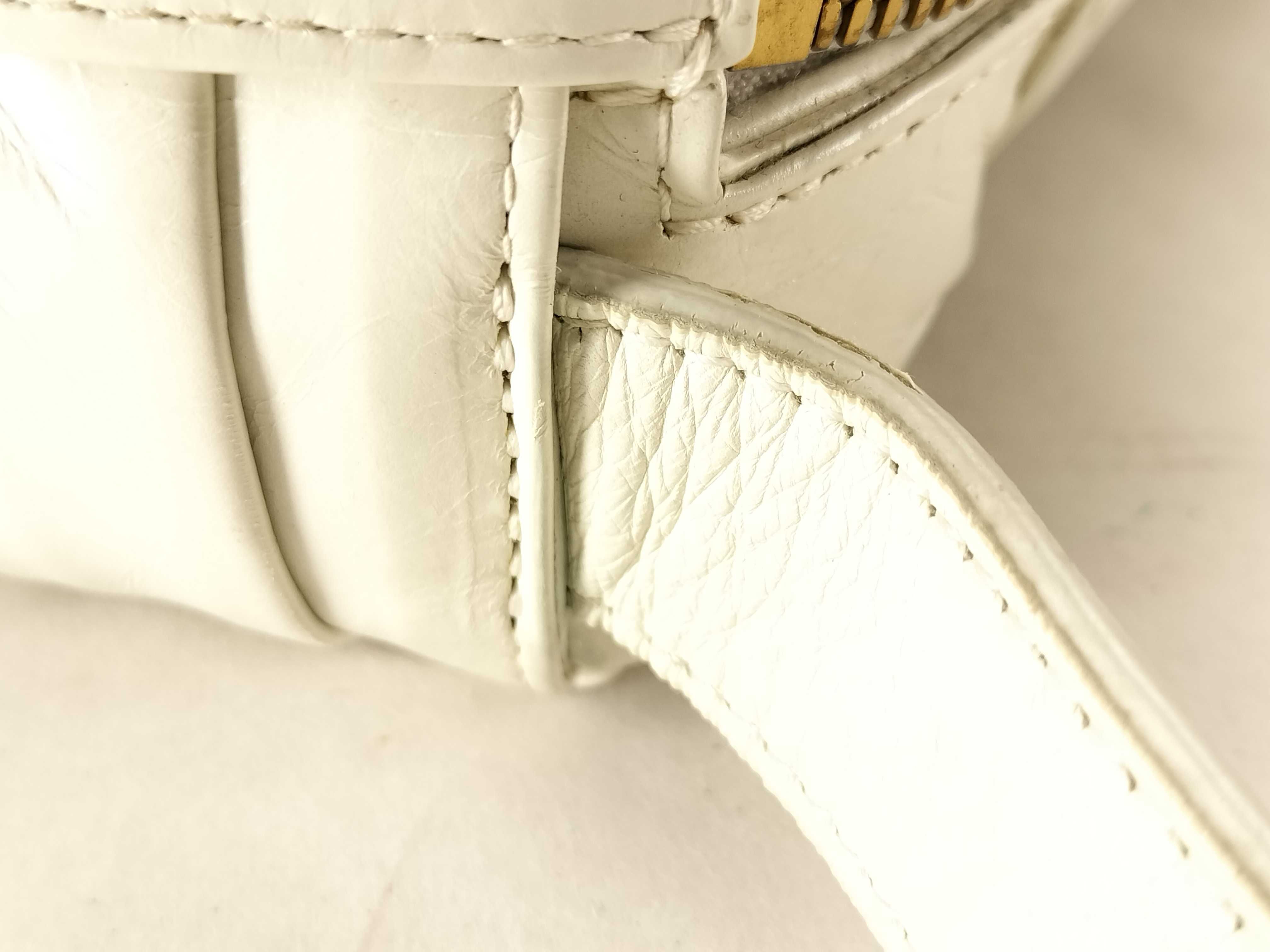 Intrecciato Bottega Veneta Shoulder Bag — view 5
