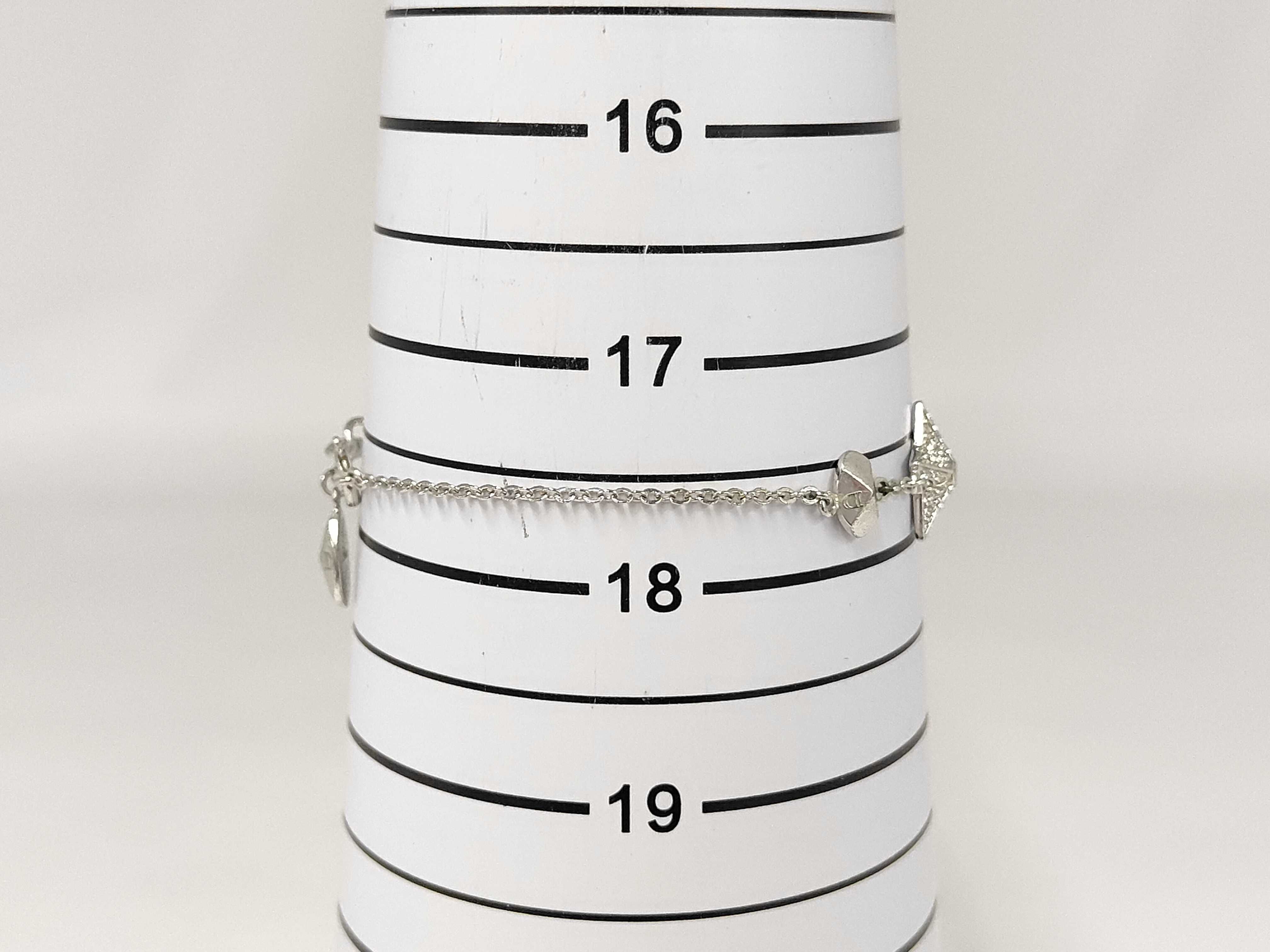 Rhinestone Star Charm Bracelet (Bracelet/Bangle) — view 4