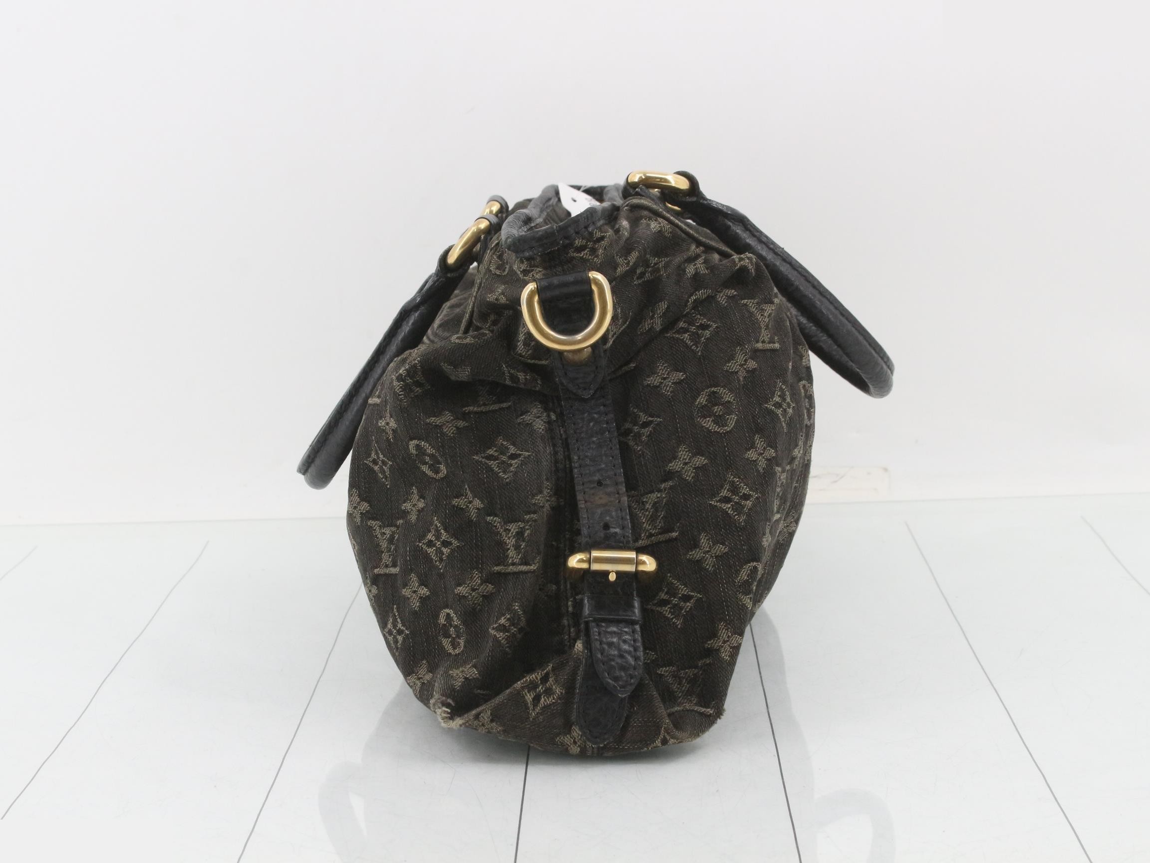 Neo Cabby MM Noir Shoulder Bag — view 4