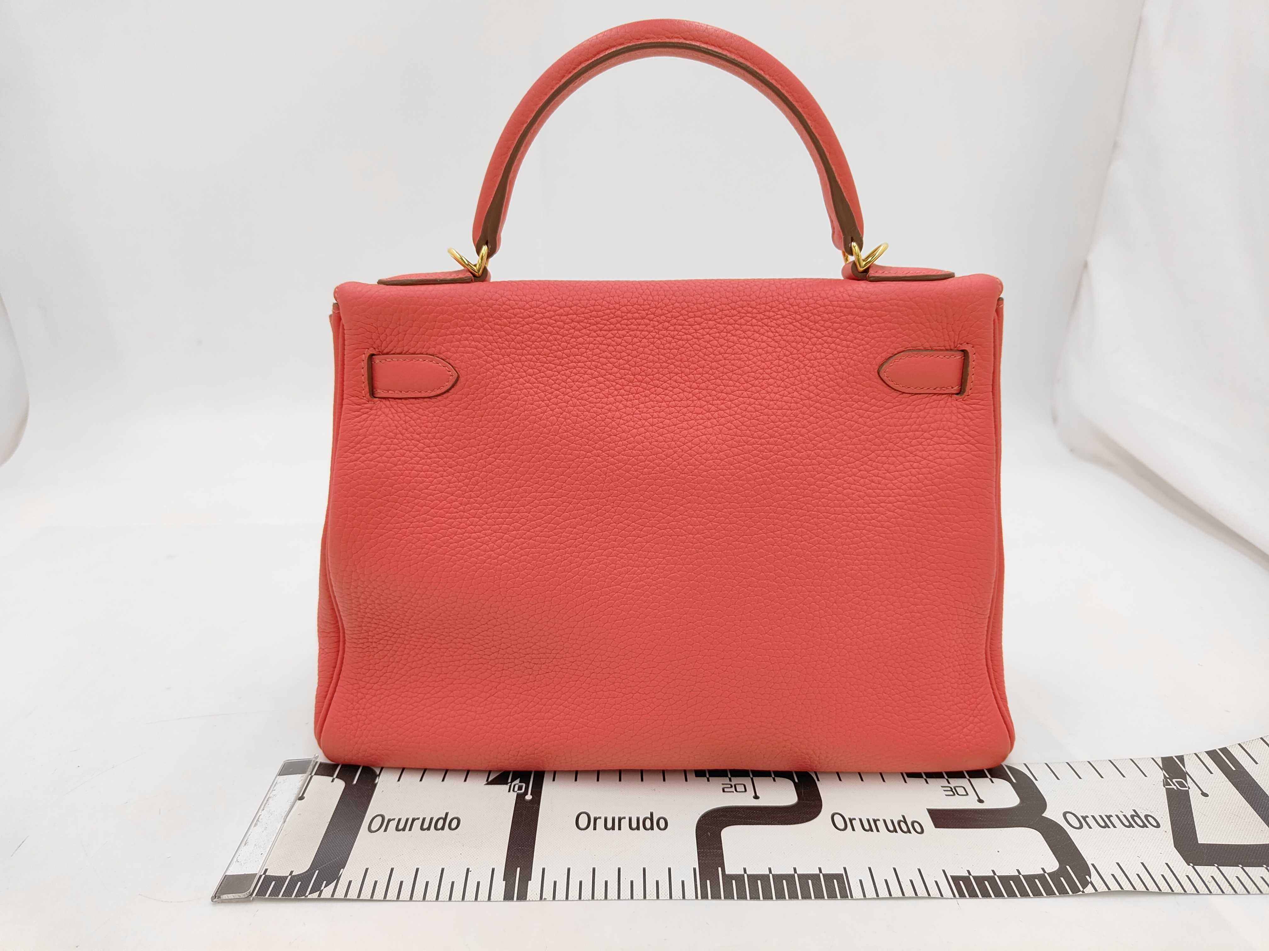 Kelly 28 Togo Rose-colored Tote Bag with Gold Hardware ( R stamp) — view 2