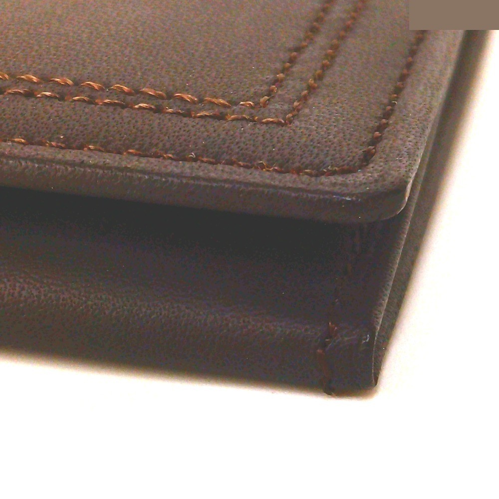 Other lines: Bags and Wallets — view 9