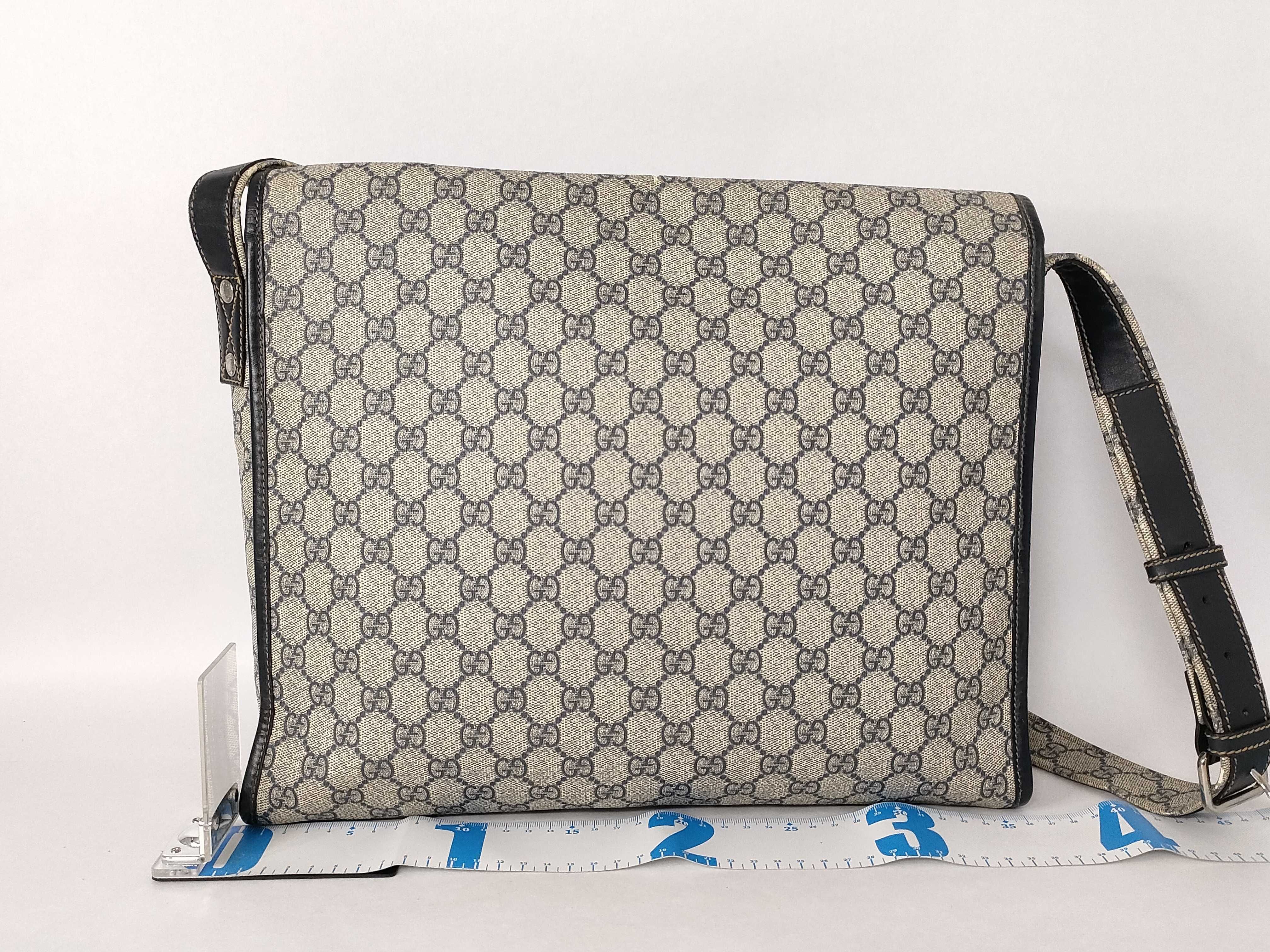 GG Supreme 246411 Messenger Bag Shoulder Bag — view 2