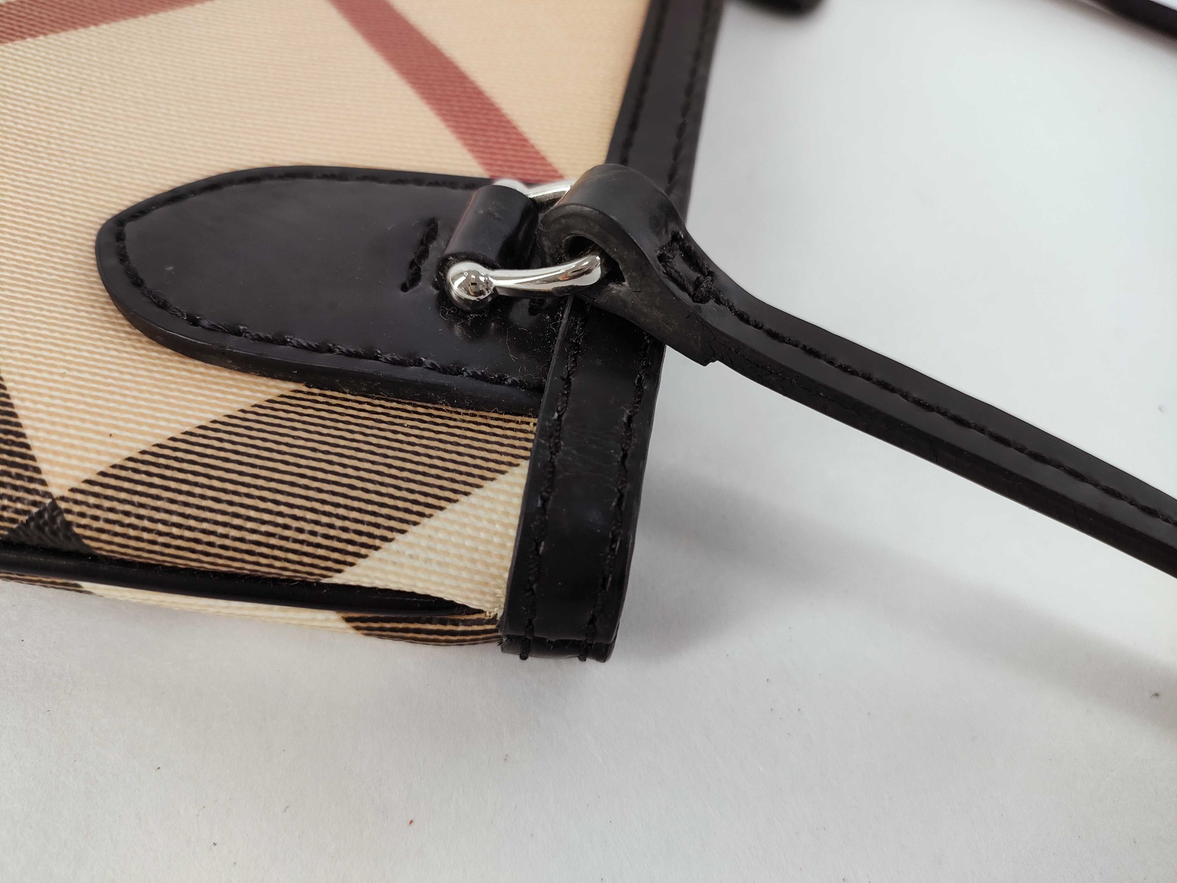 Nova Check Accessory Pouch — view 5