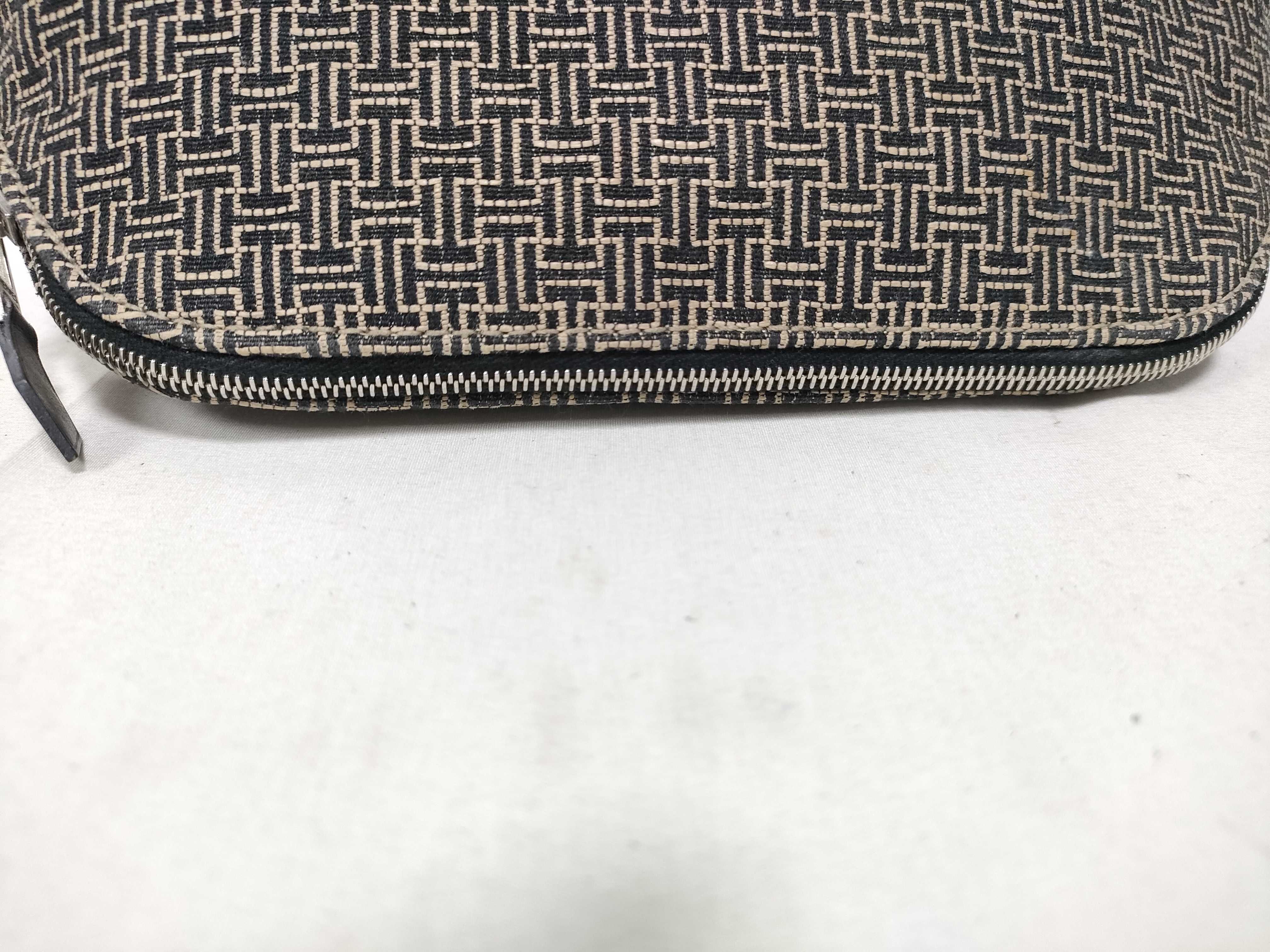 pouch — view 8