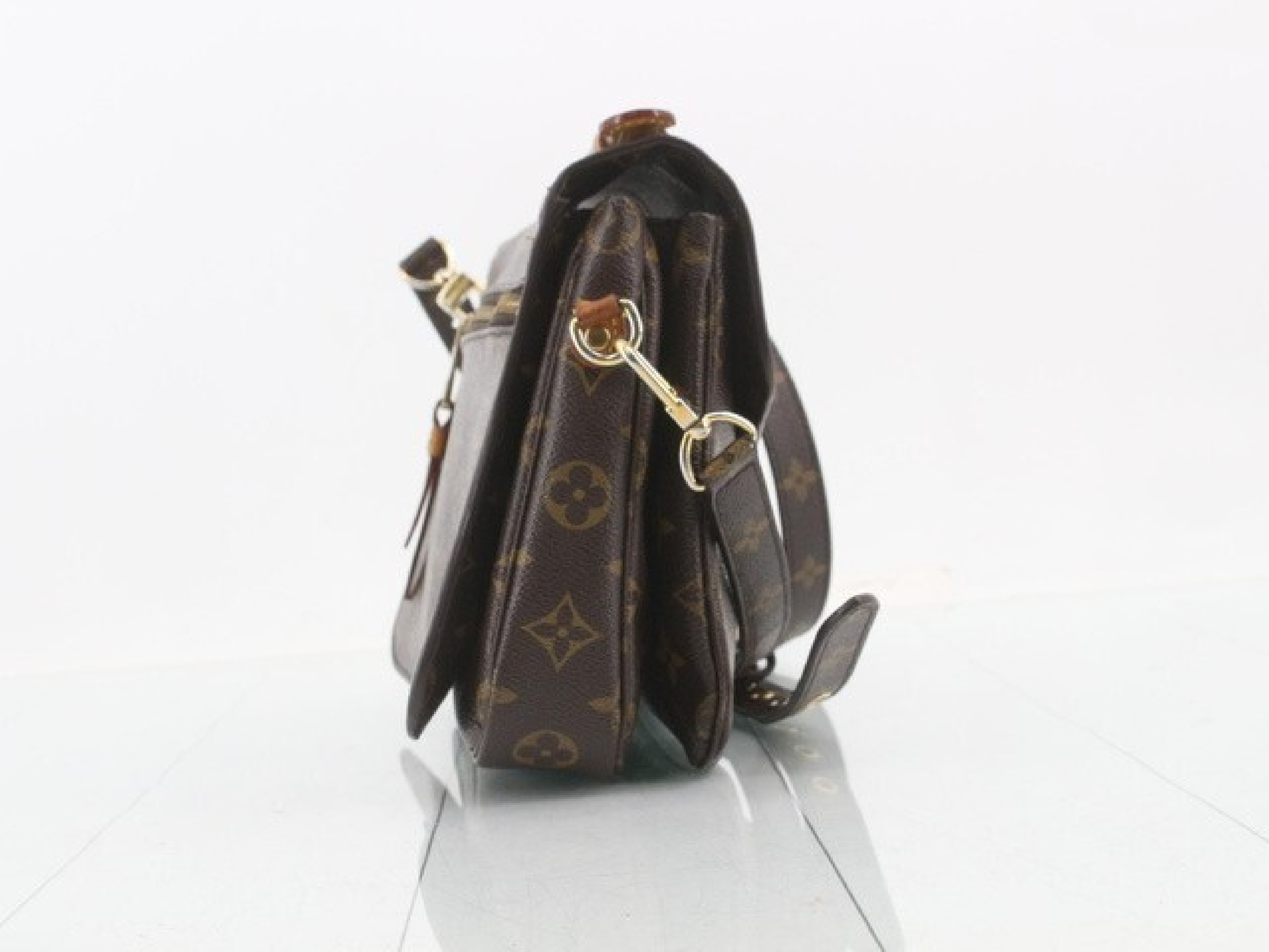 Monogram Pochette Métis Shoulder Bag with Strap — view 5