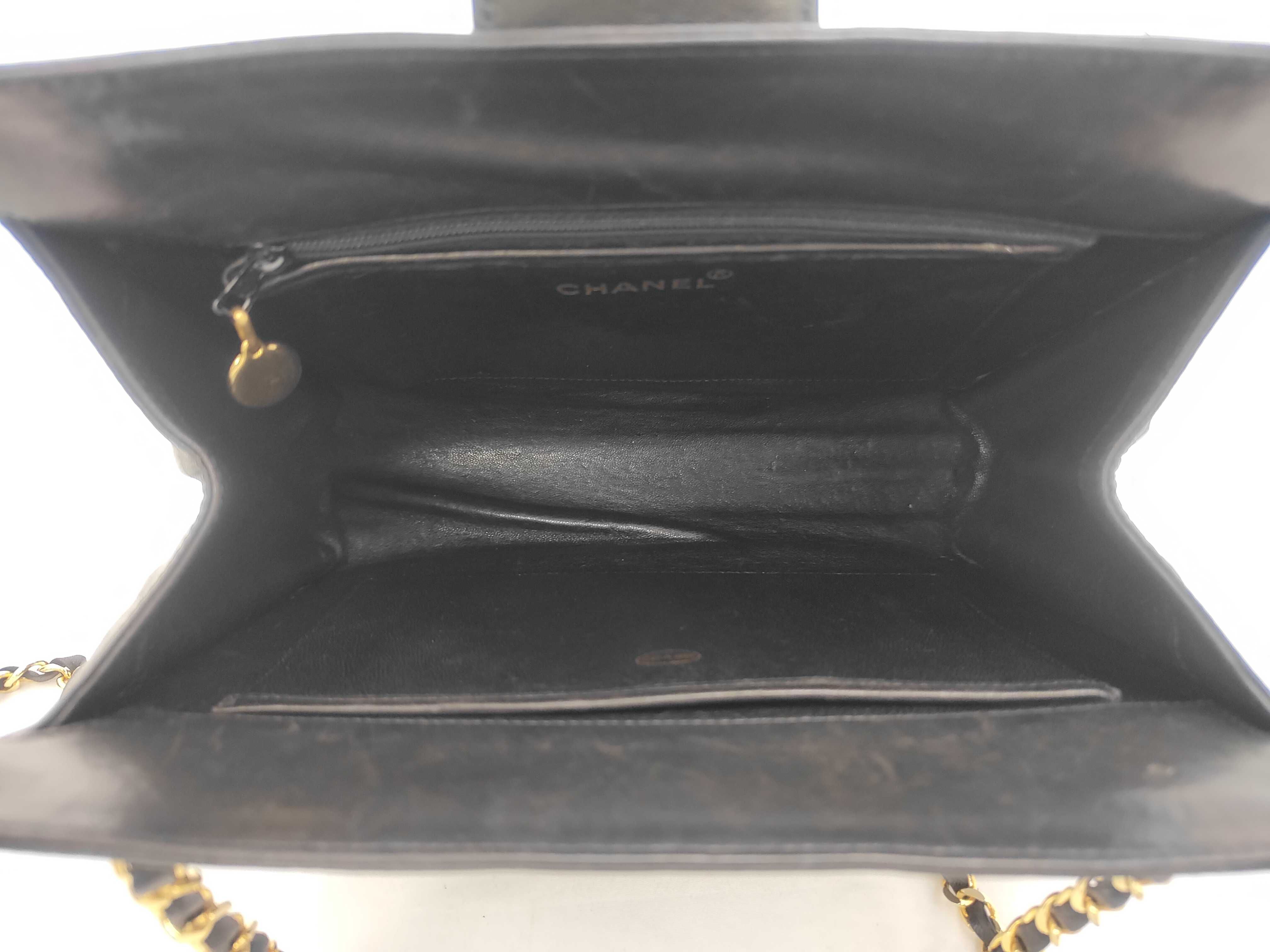 Chain Shoulder Tote Bag — view 8