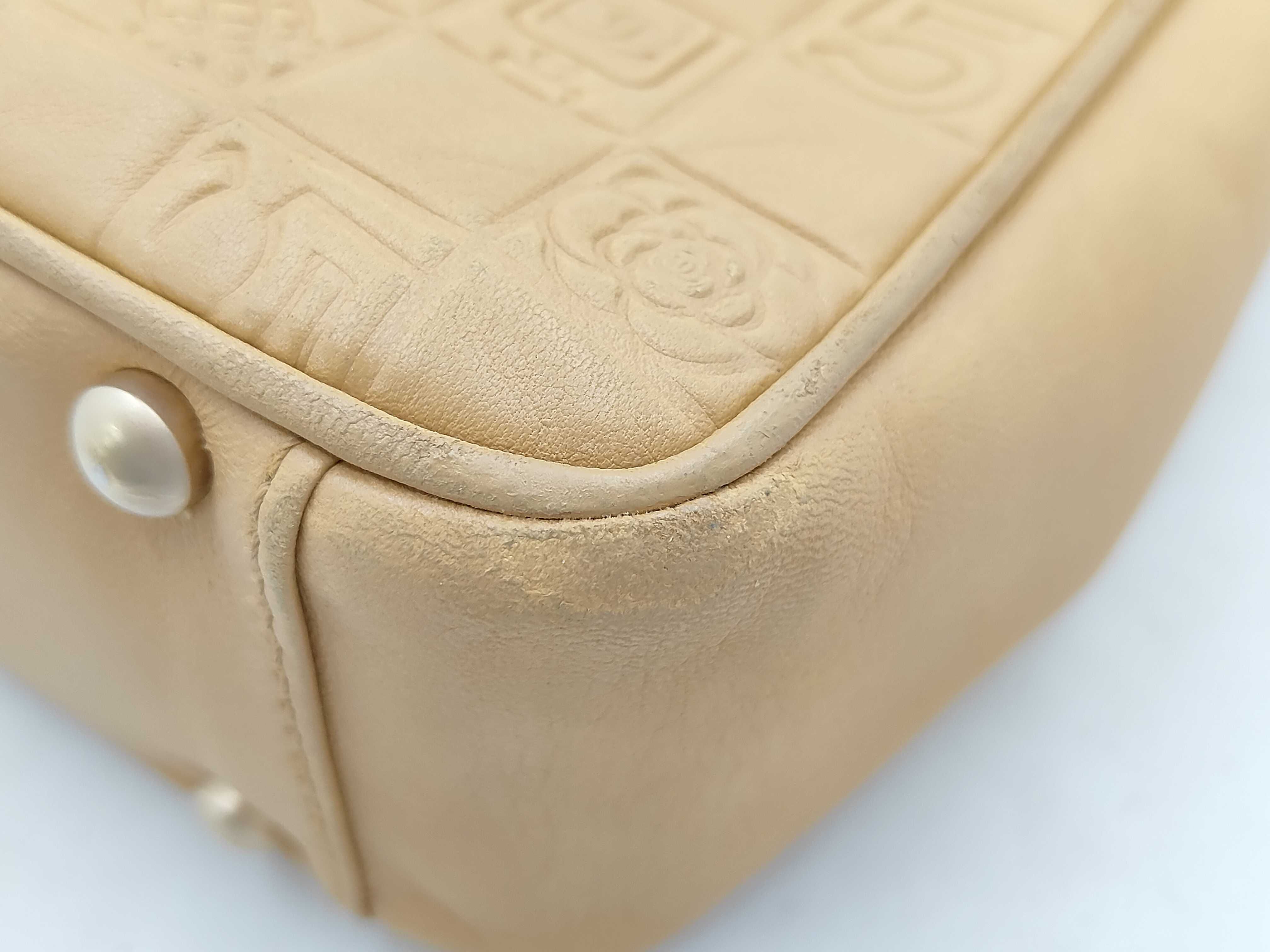 Icon Chocolate Bar Tote Bag (Beige) — view 5
