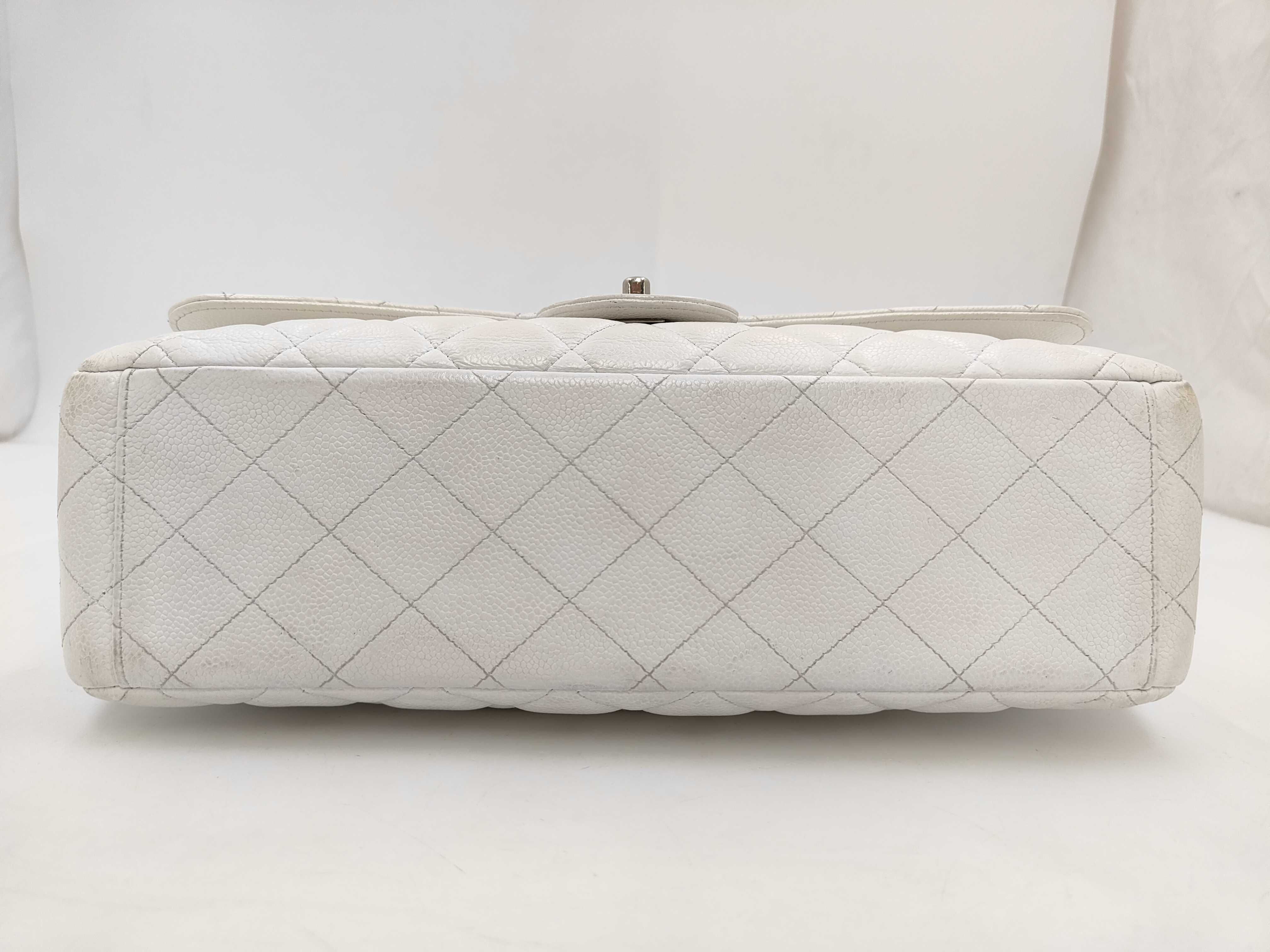 Matelassé Grained Calfskin White Silver Shoulder Bag — view 3