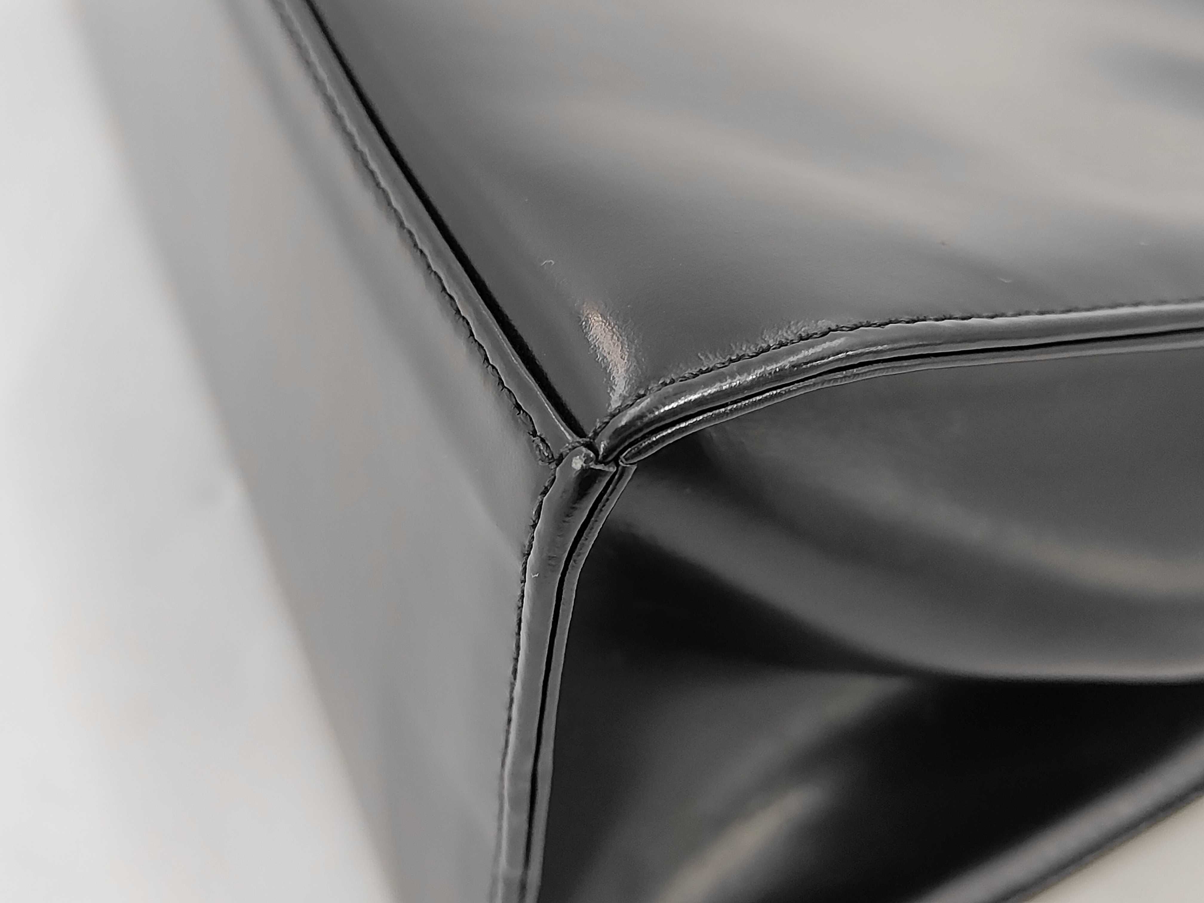 handbag — view 4