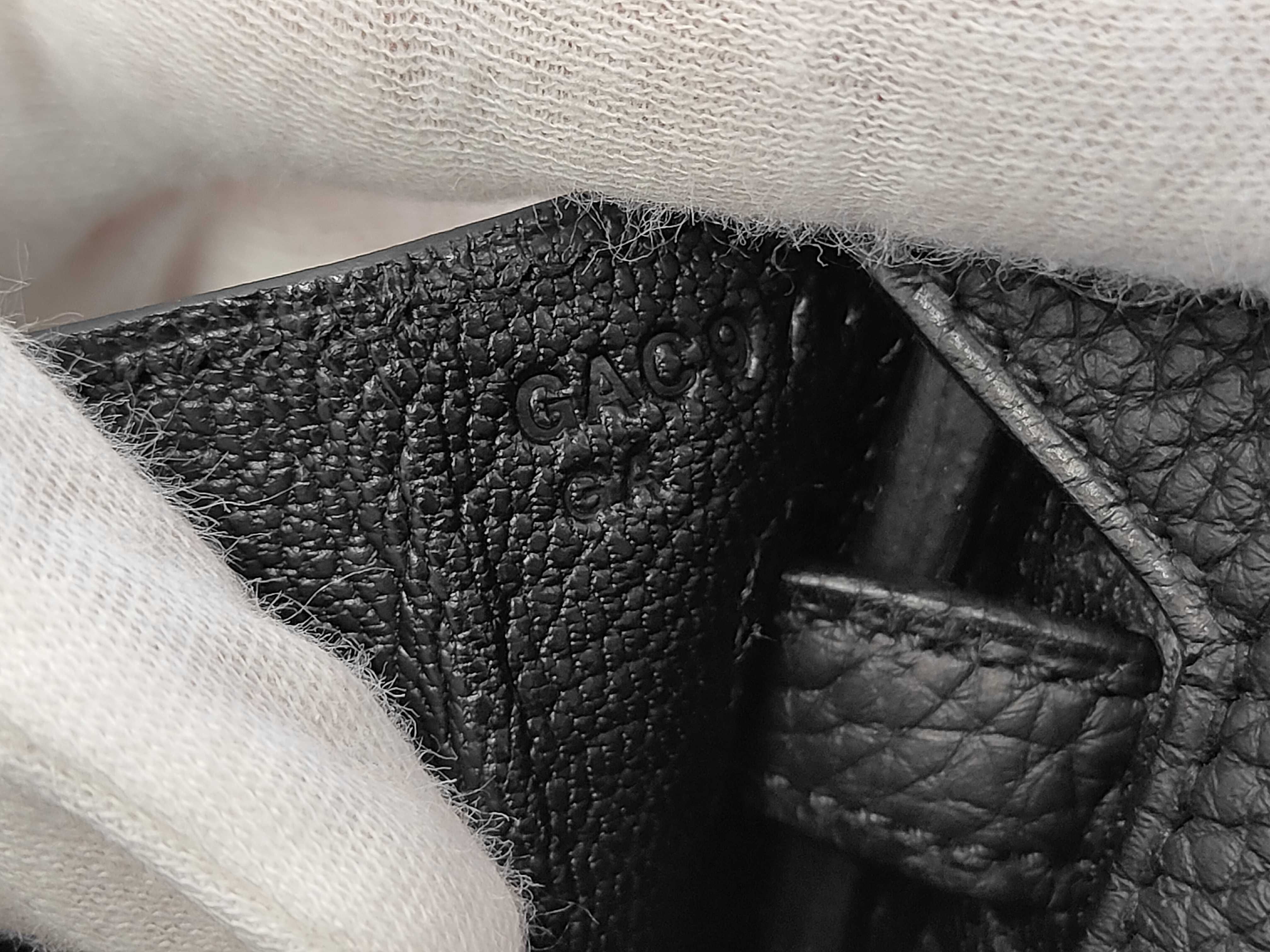 Birkin 25 Black Togo Silver Hardware G Stamp Handbag — view 10