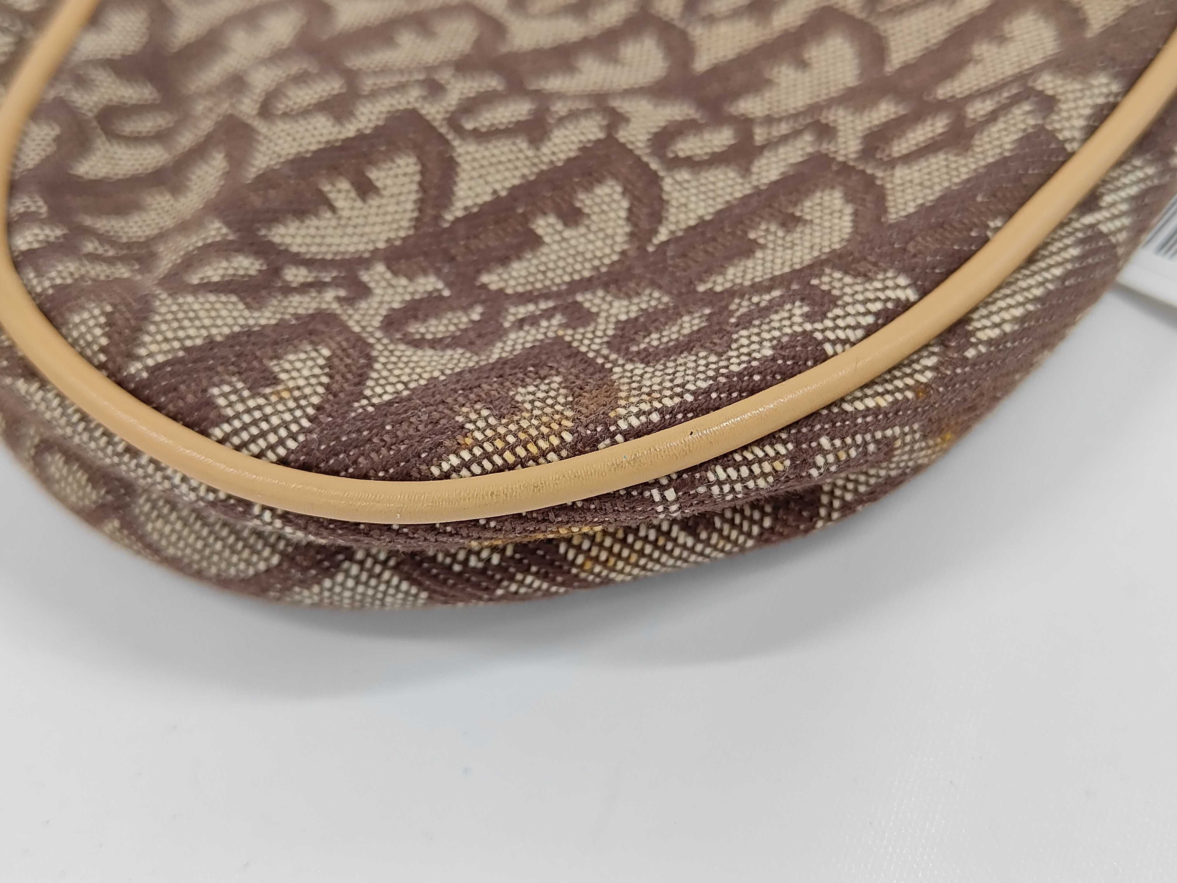 Trotter Saddle Pouch Handbag — view 4