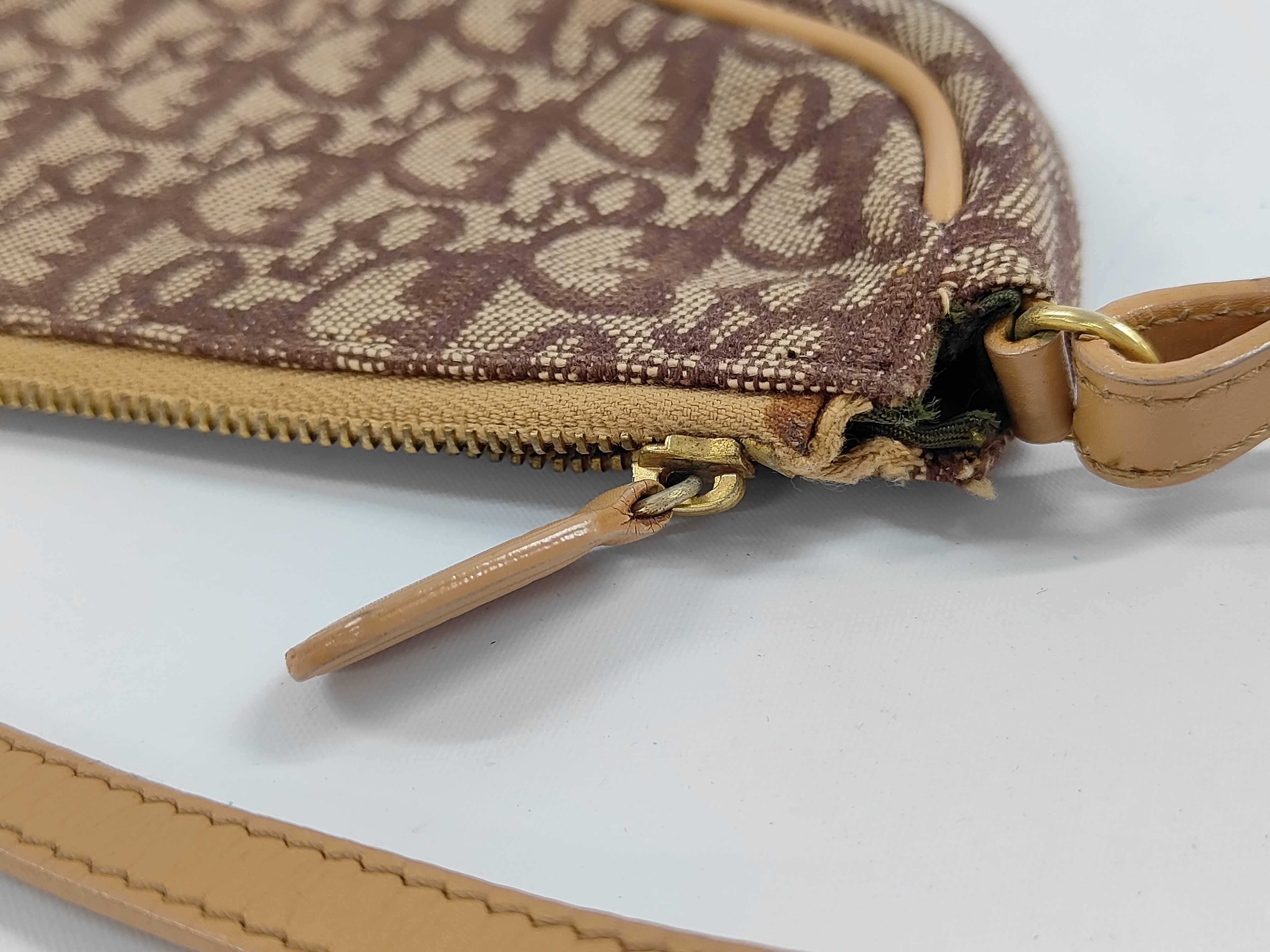 Trotter Saddle Pouch Handbag — view 6