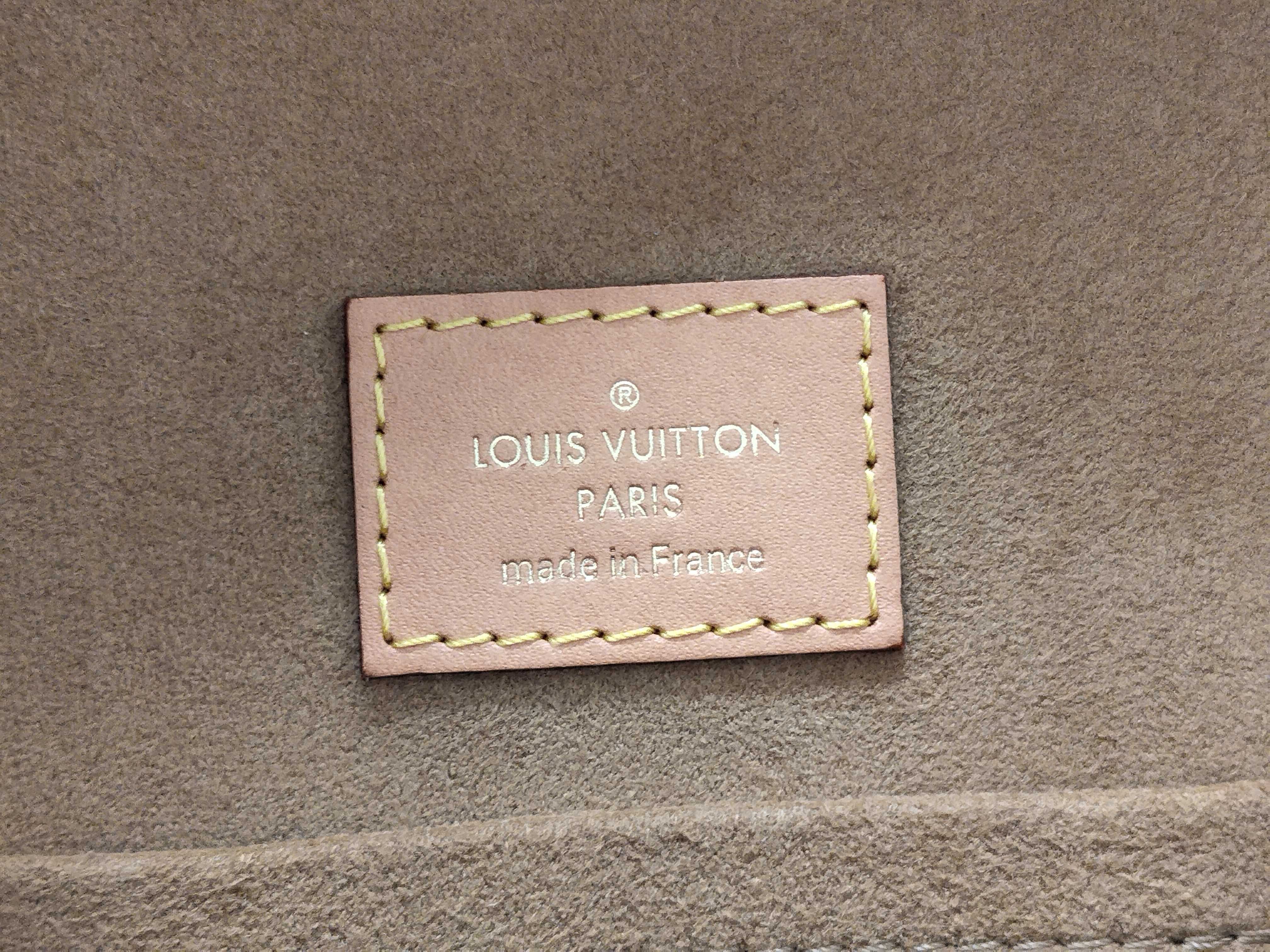 Monogram Louis Vuitton Monogram Boite Chapeau Souple Shoulder Bag — view 11