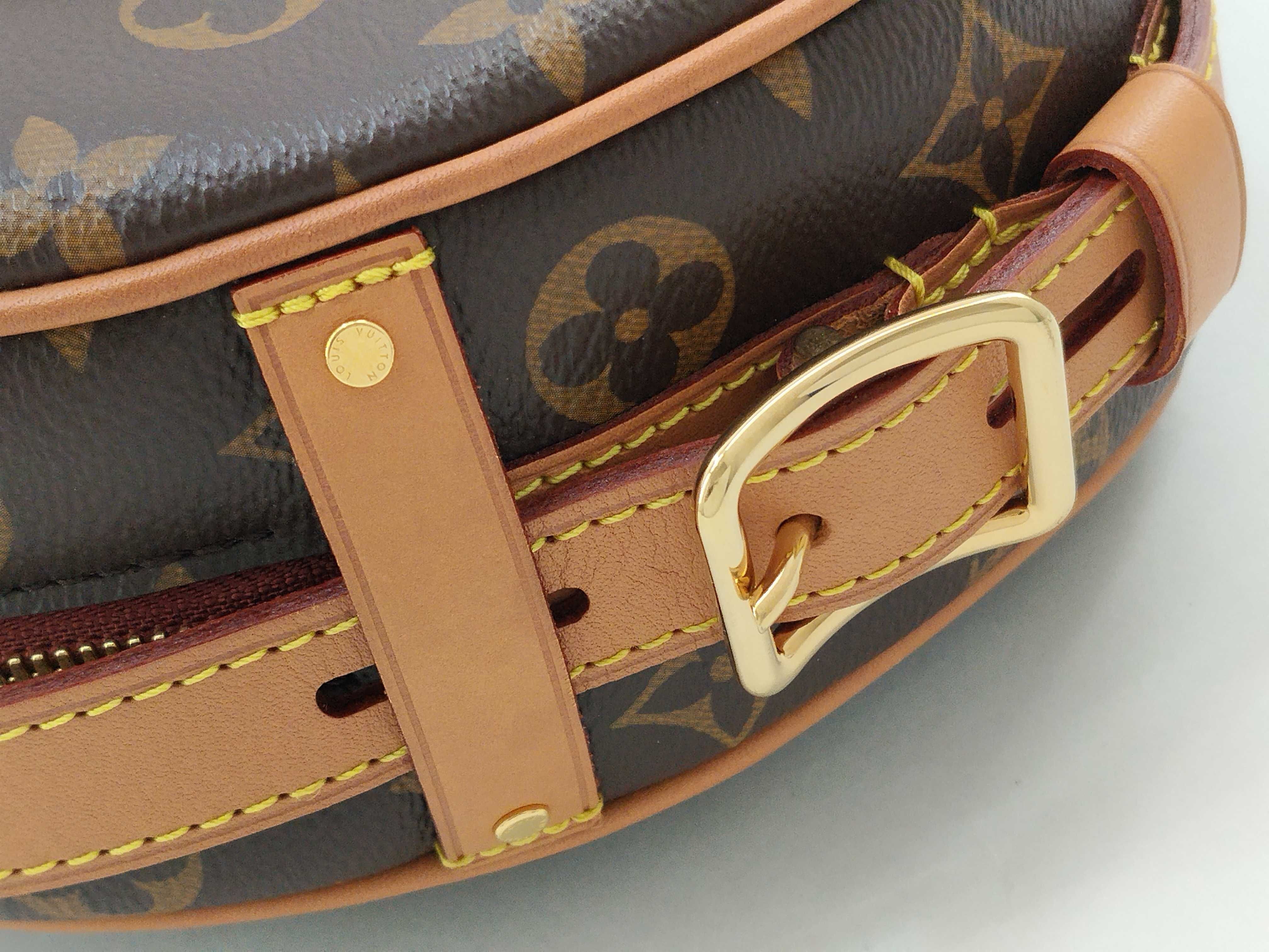 Monogram Louis Vuitton Monogram Boite Chapeau Souple Shoulder Bag — view 5
