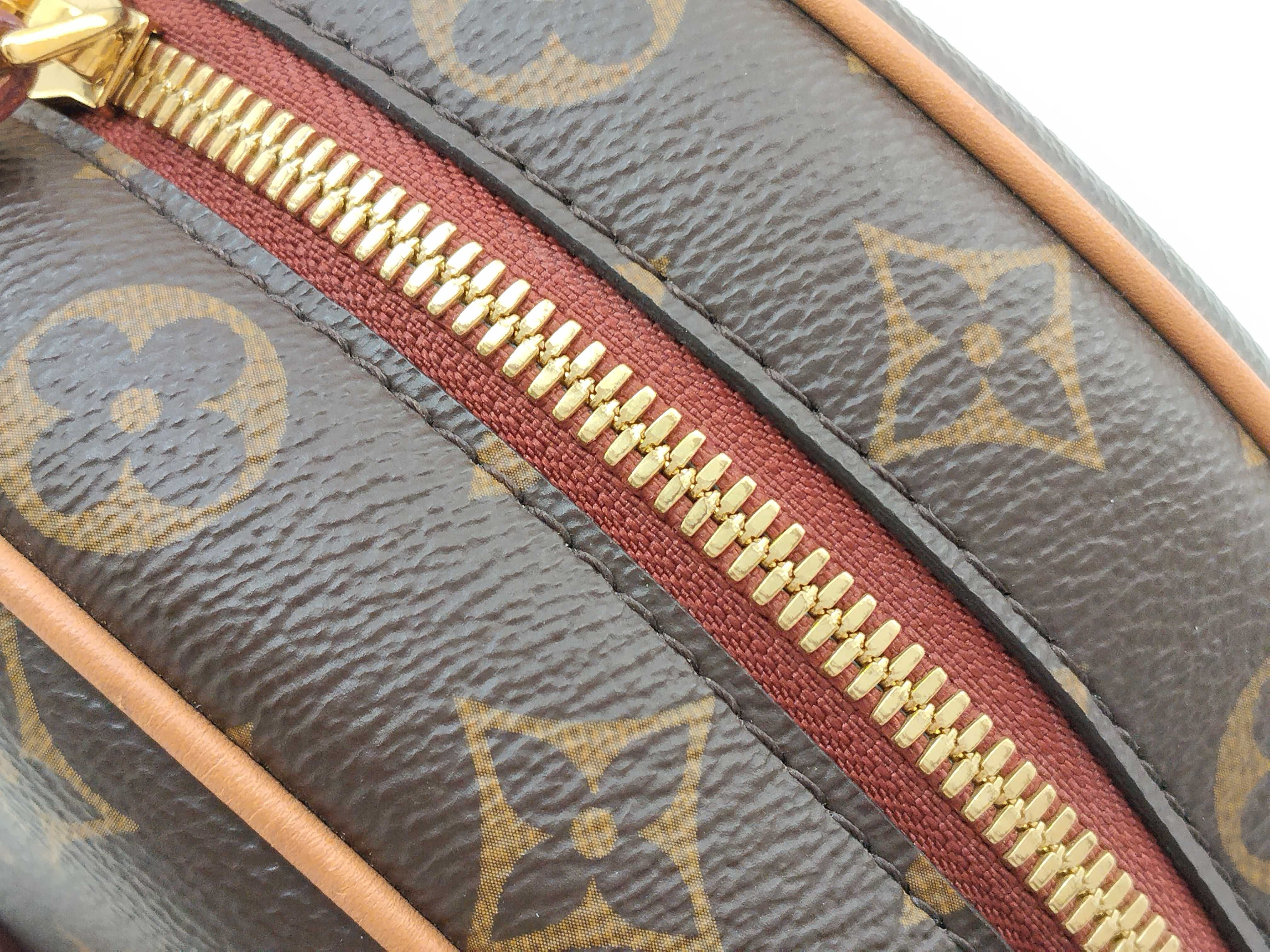 Monogram Louis Vuitton Monogram Boite Chapeau Souple Shoulder Bag — view 9