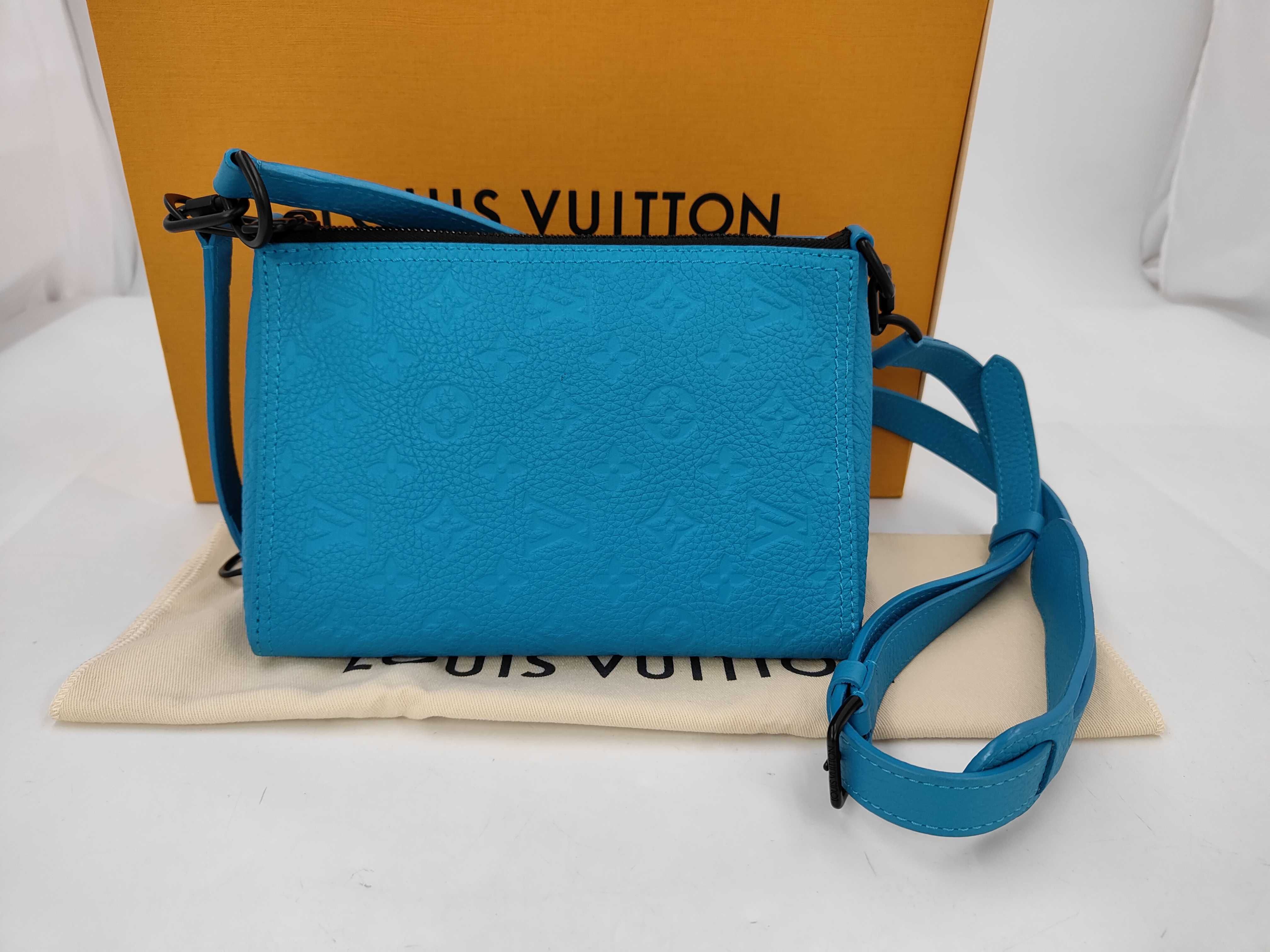 LV M55925 Messenger Shoulder Bag