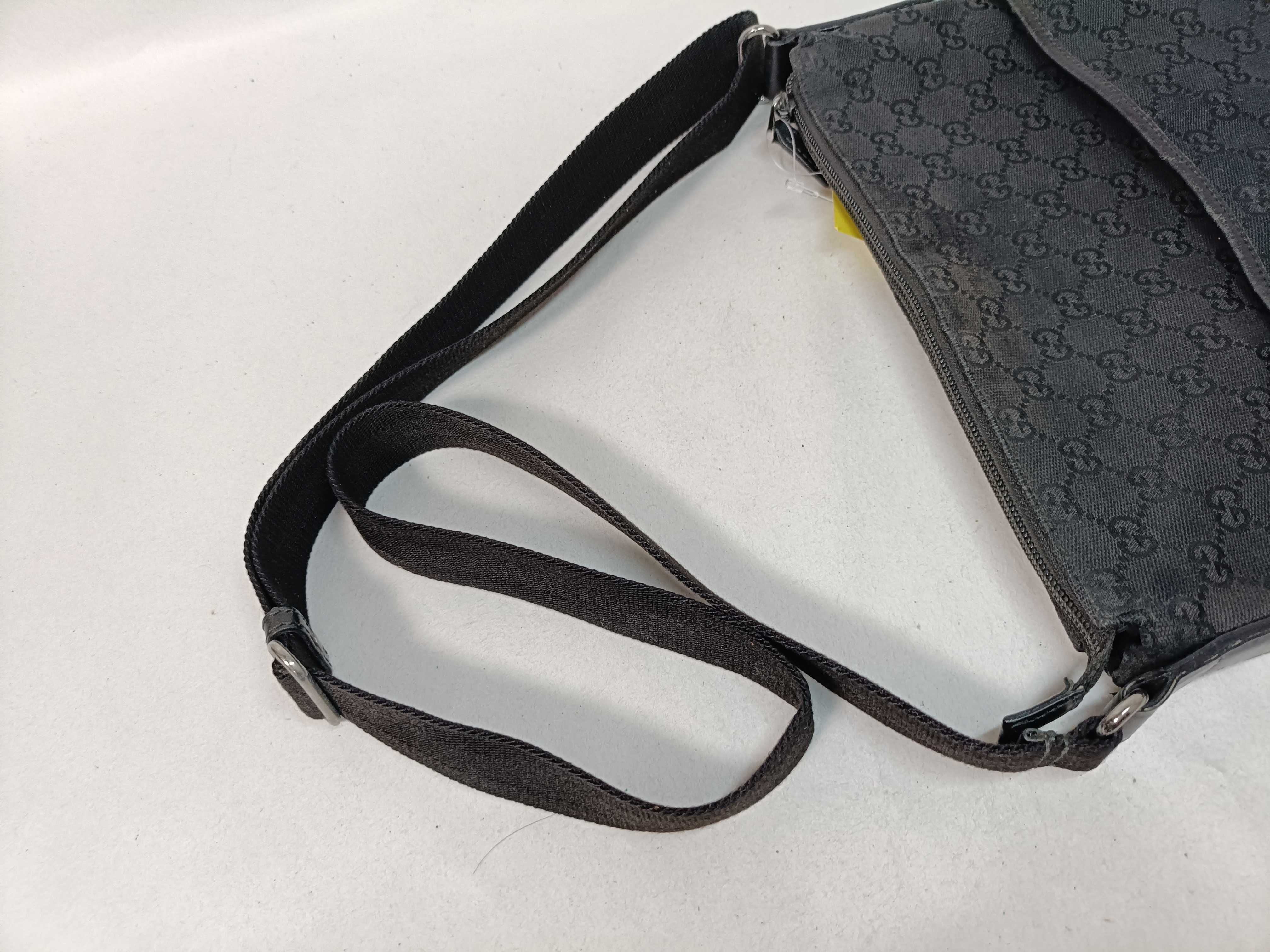 GG Canvas 145857 Shoulder Bag, Black — view 3