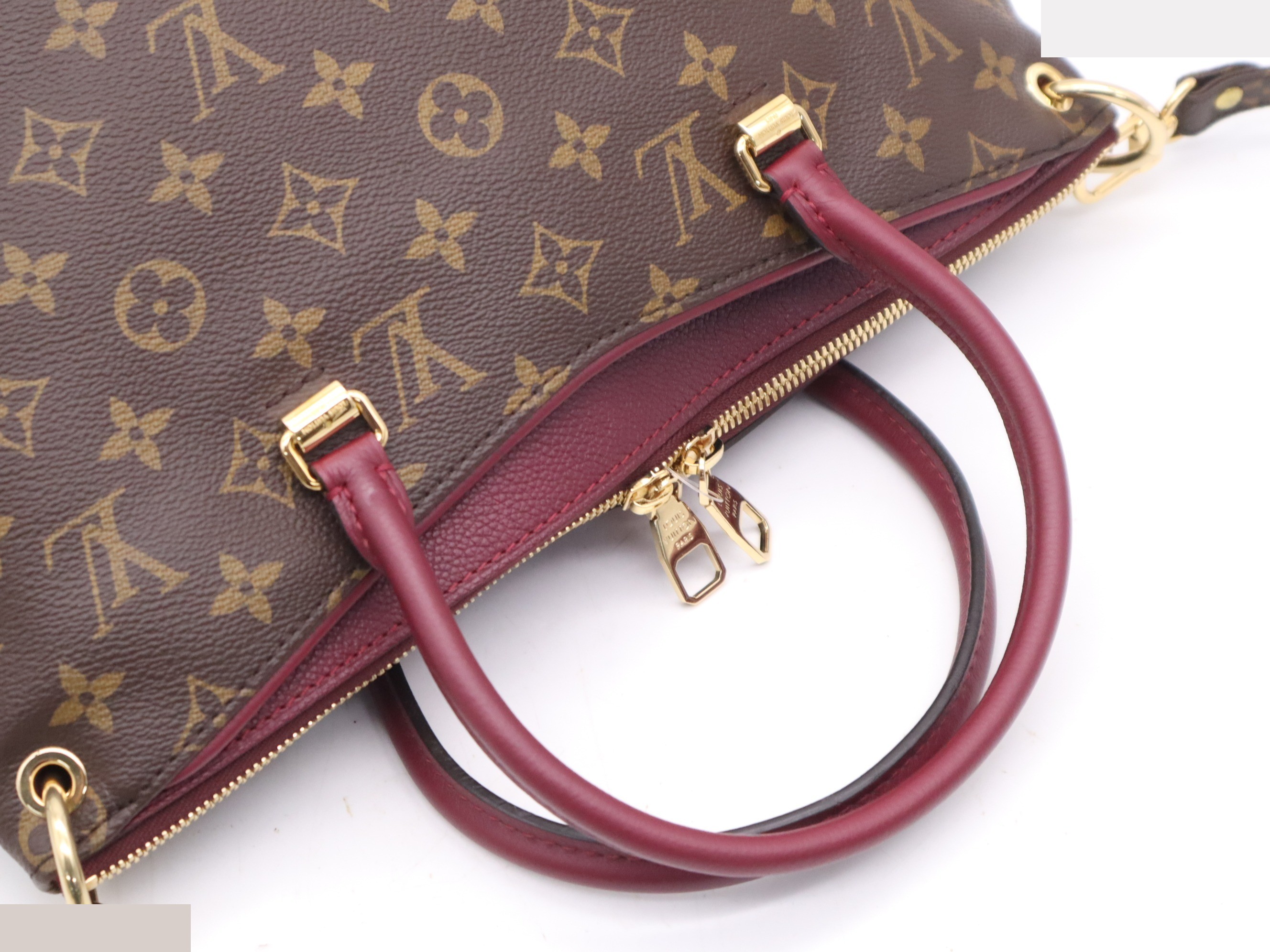 Pallas Rose Bruyère bag with shoulder strap and dust bag. — view 6