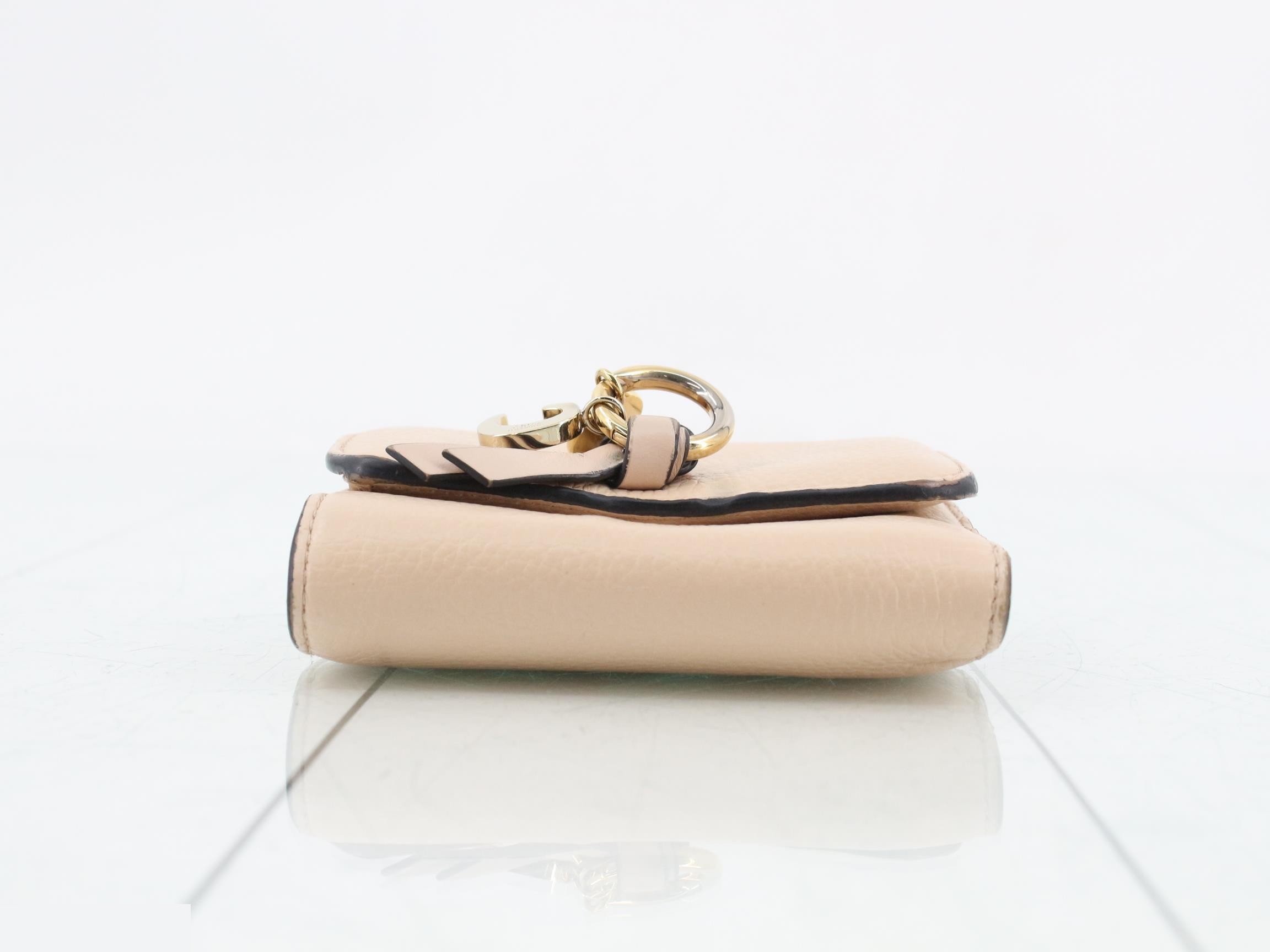Tri-fold wallet — view 3