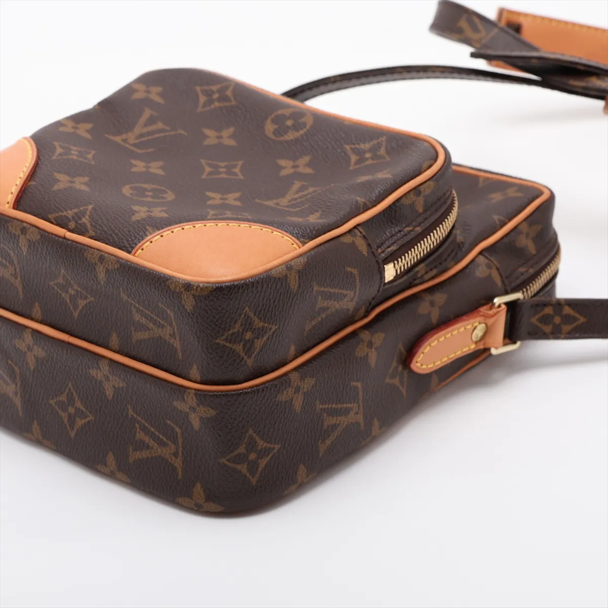 Monogram Amazon M45236 TH0014 Brown — view 3