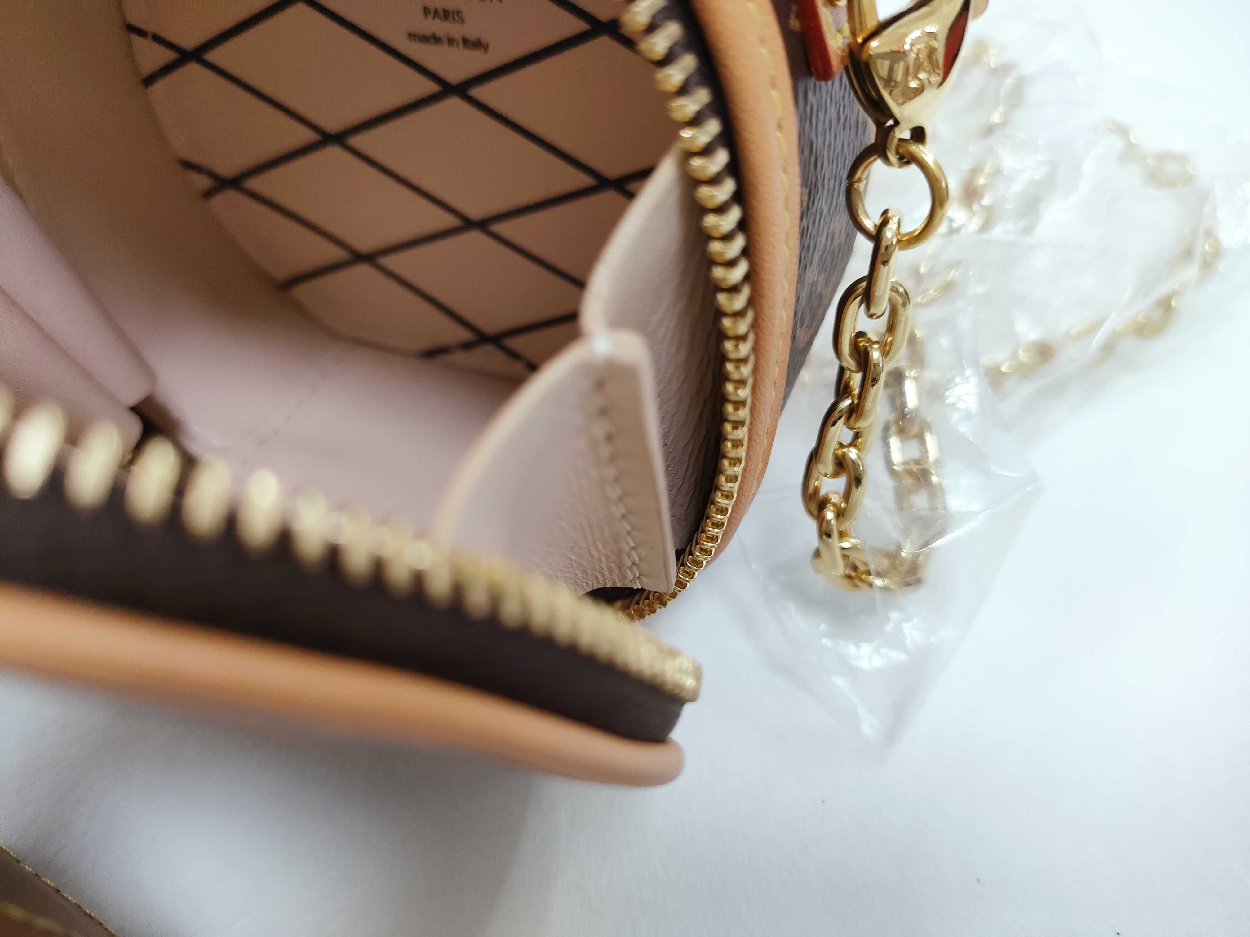 Monogram Louis Vuitton Shoulder Bag — view 11